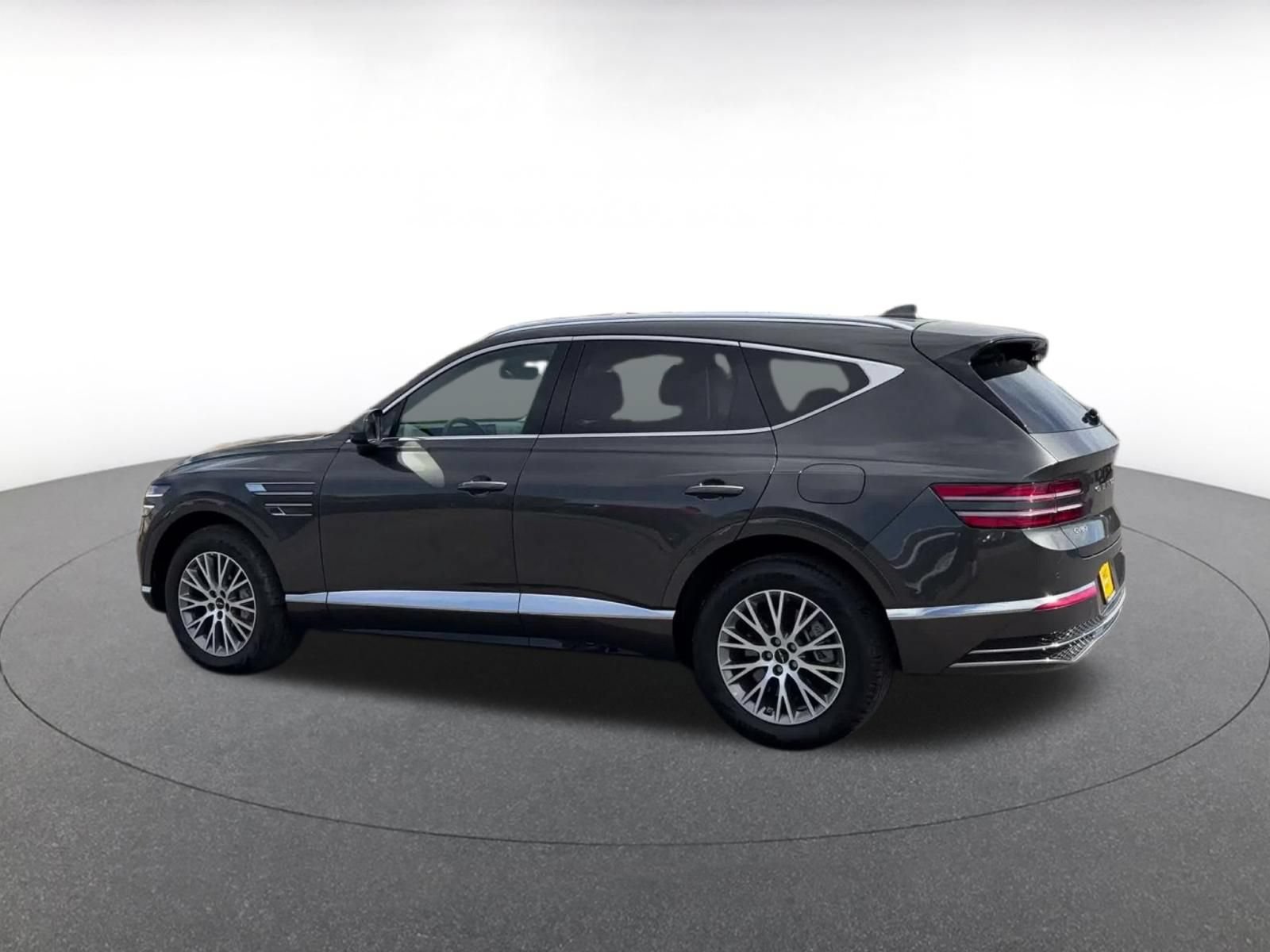 Thumbnail: 2026 Genesis GV80 - 9