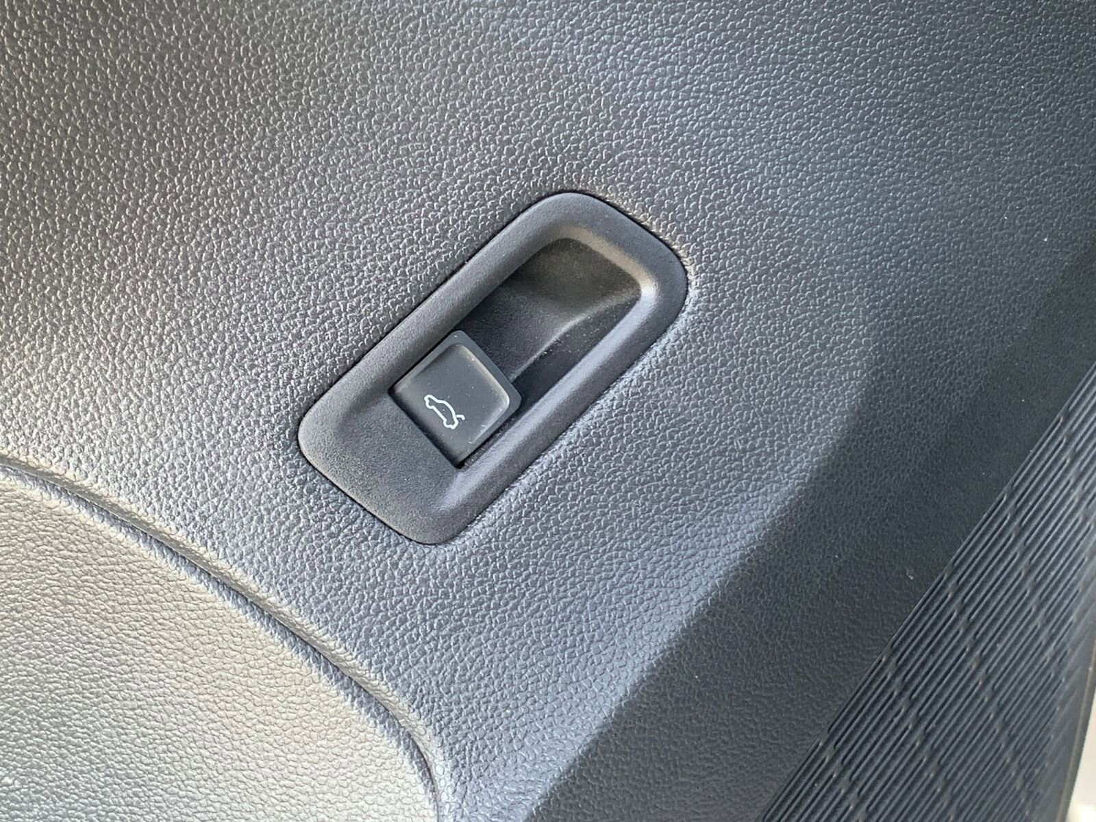 Thumbnail: 2025 Volkswagen Atlas - 23