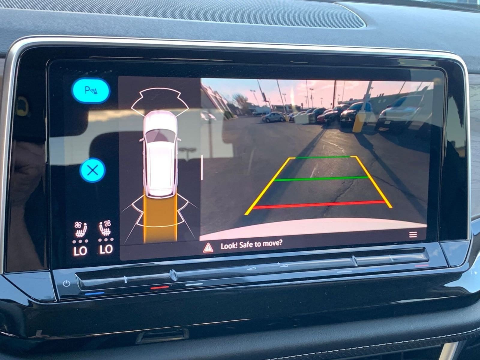 Thumbnail: 2025 Volkswagen Atlas - 17