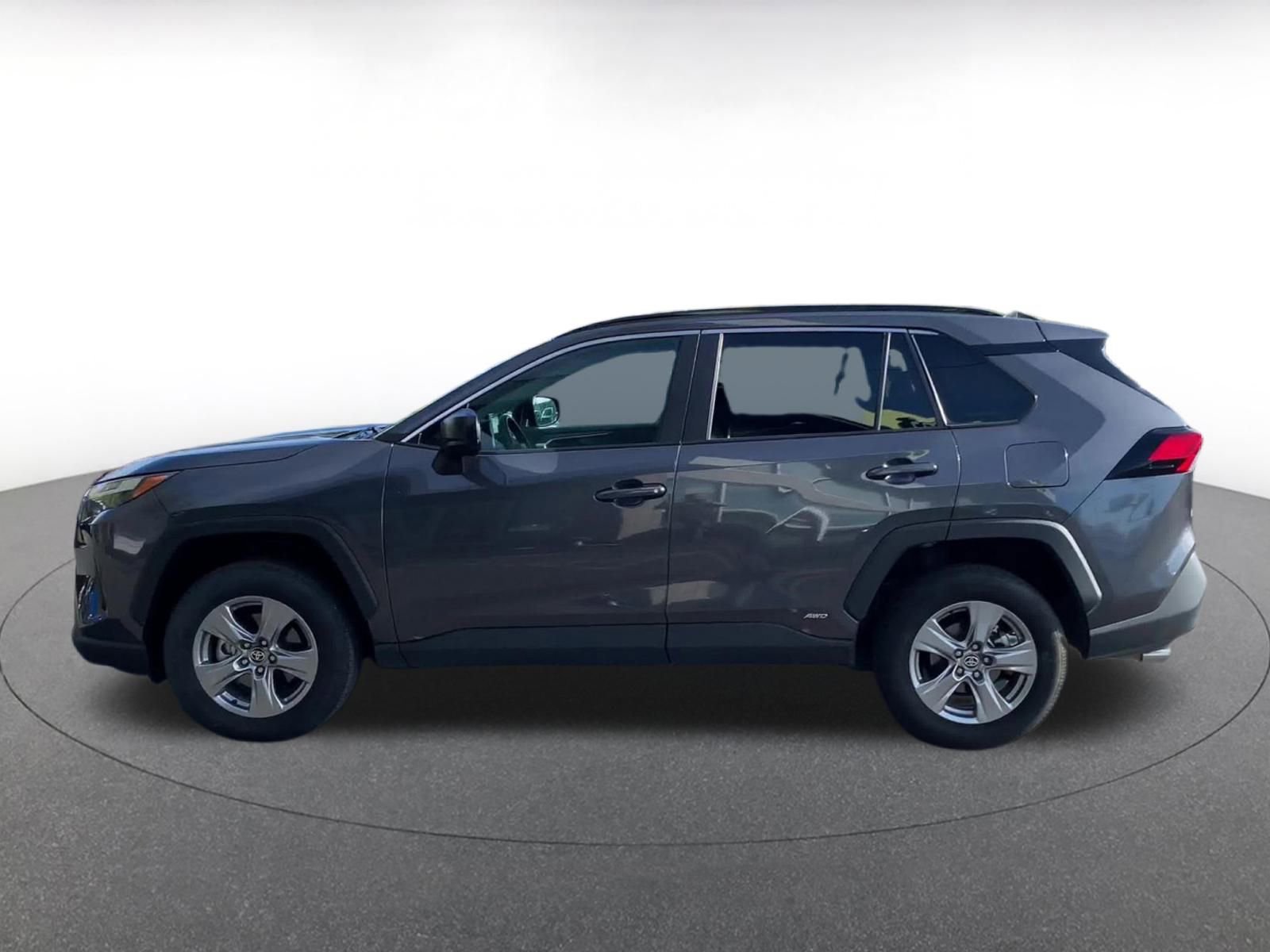 Thumbnail: 2025 Toyota RAV4 - 9