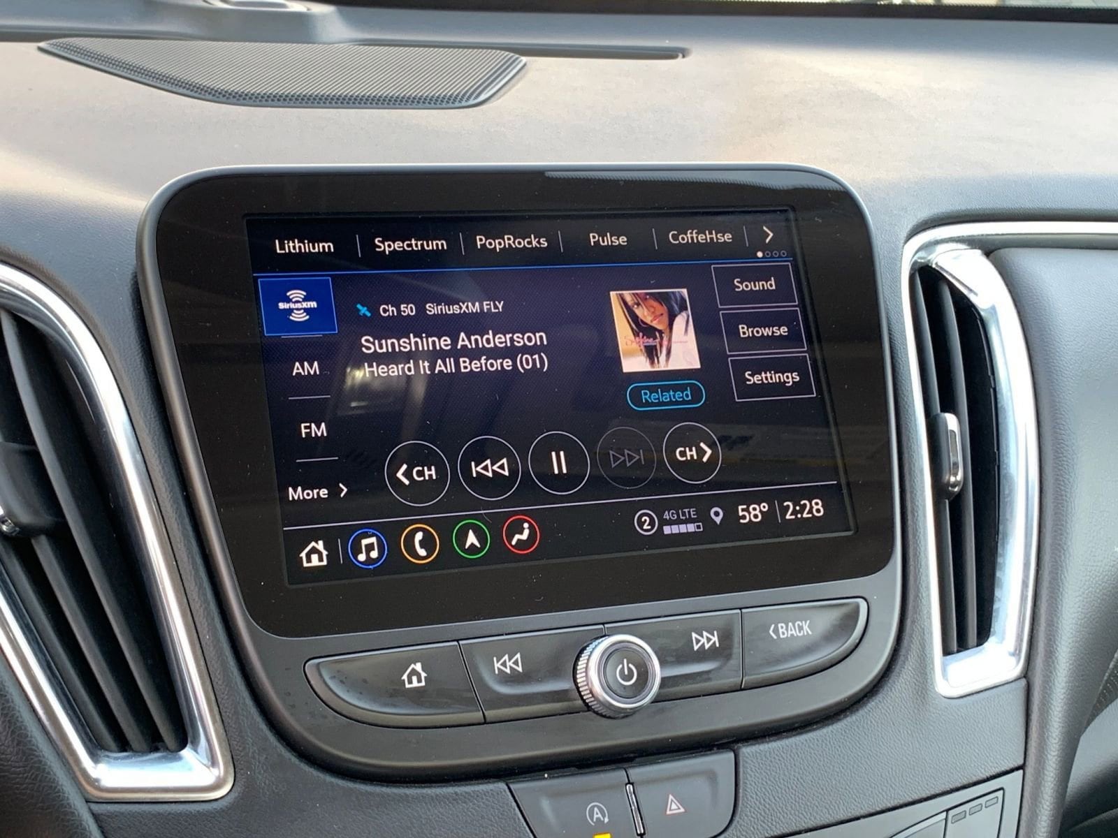 Thumbnail: 2024 Chevrolet Malibu - 21