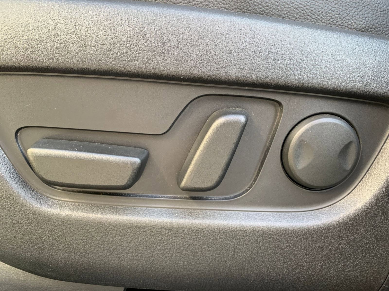 Thumbnail: 2025 Mazda CX-70 - 24