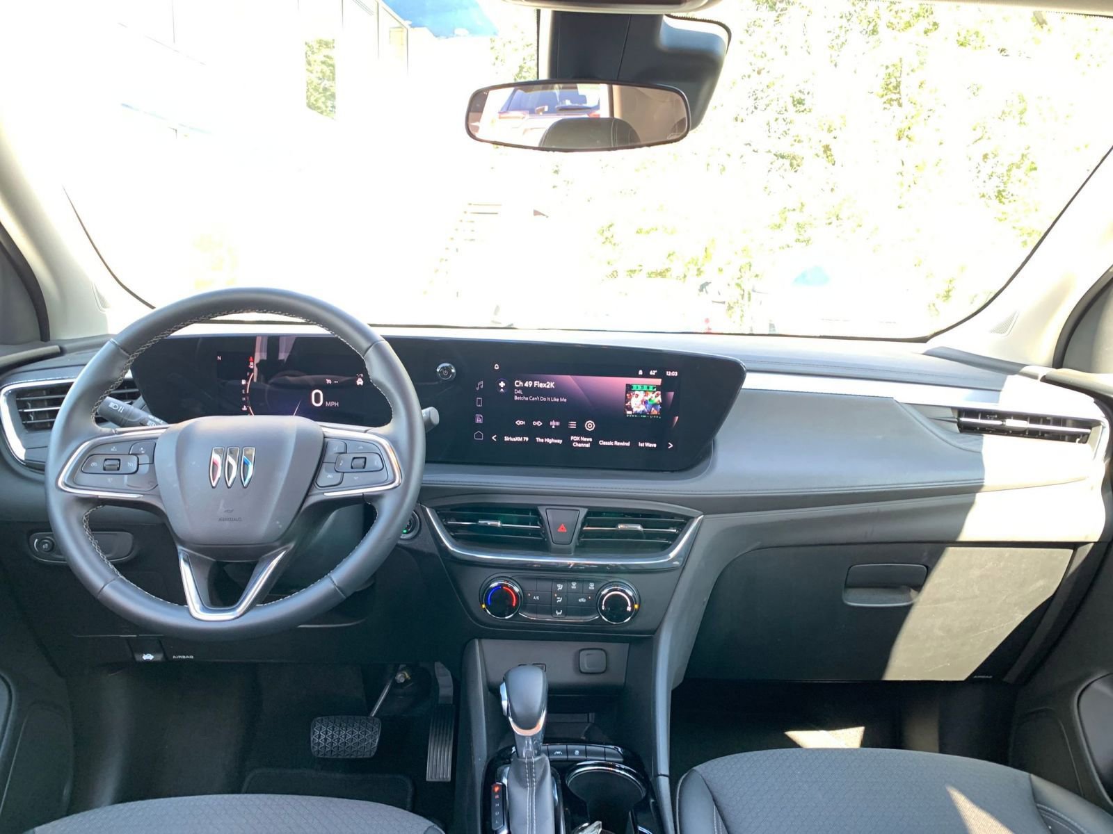 Thumbnail: 2025 Buick Encore GX - 31