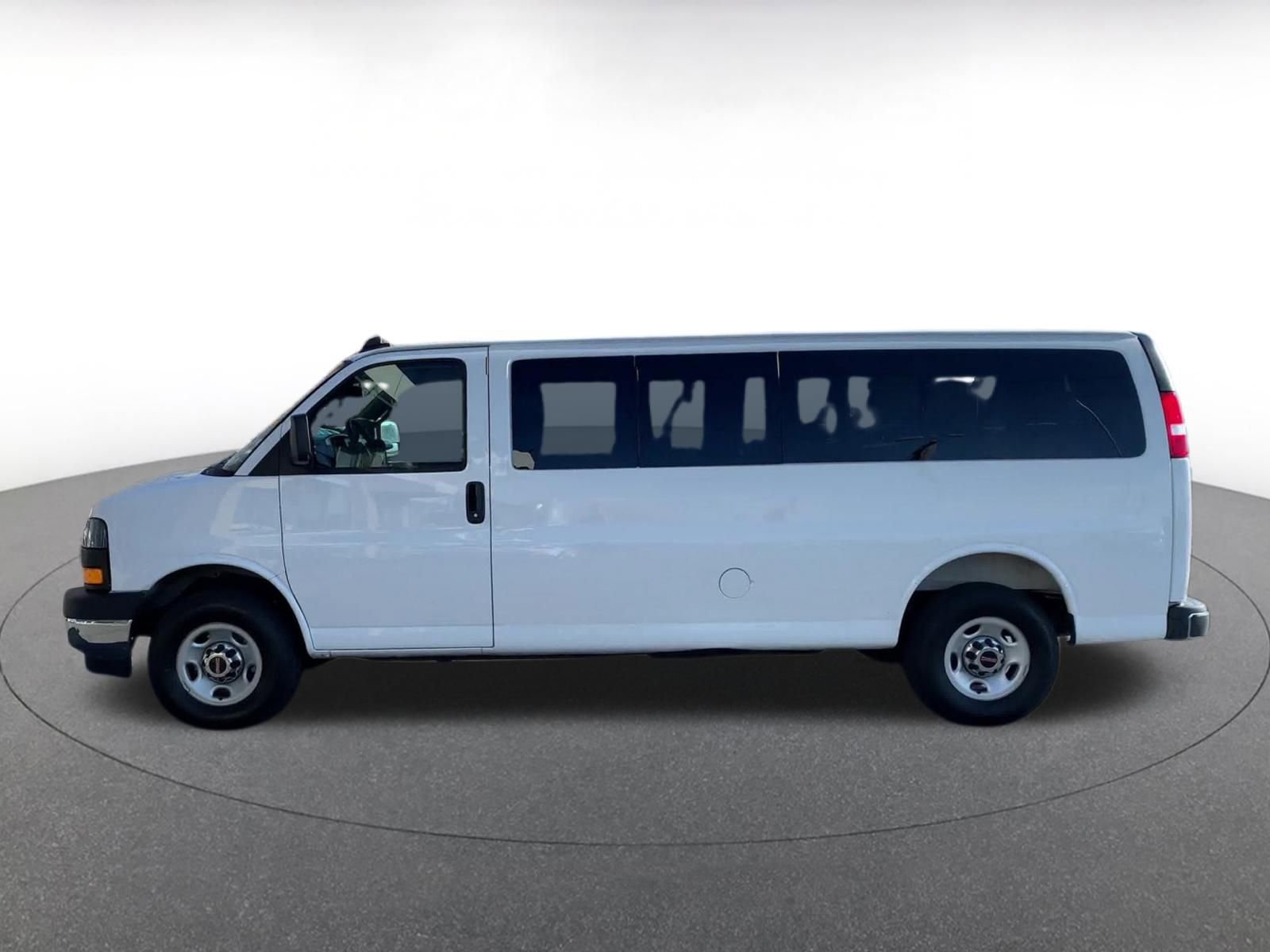 Thumbnail: 2025 GMC Savana - 9