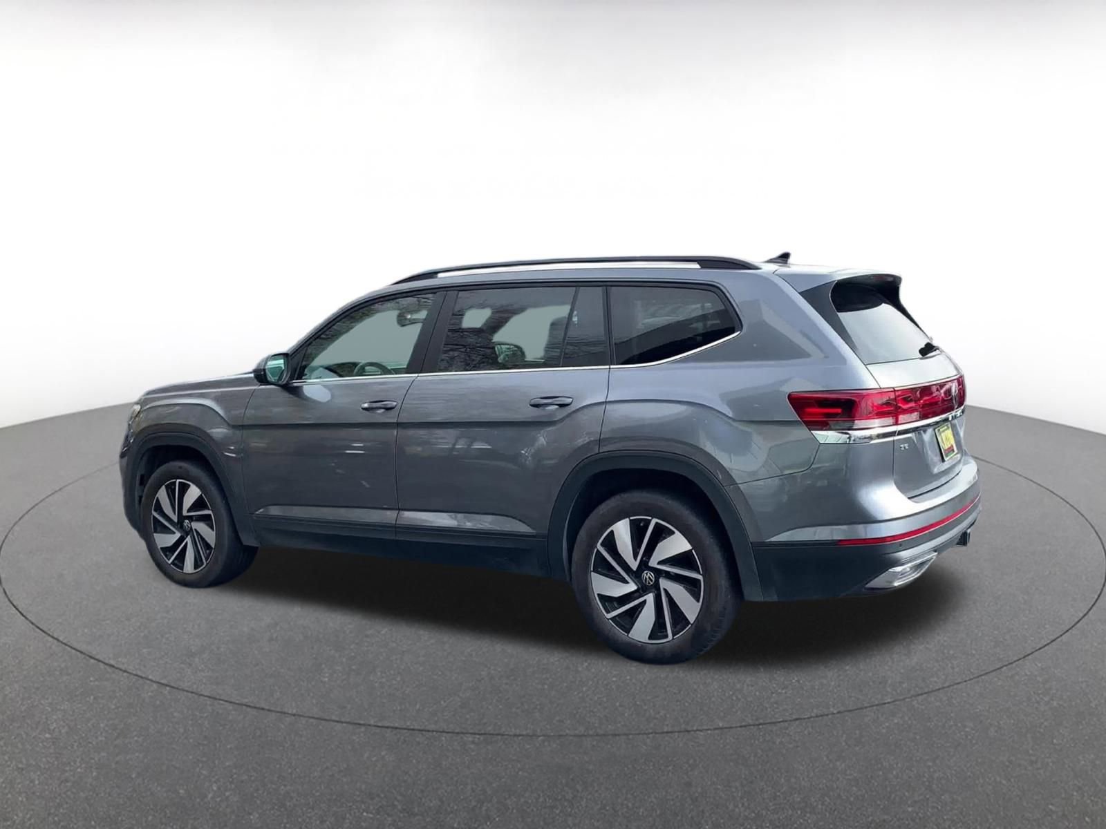 Thumbnail: 2025 Volkswagen Atlas - 10