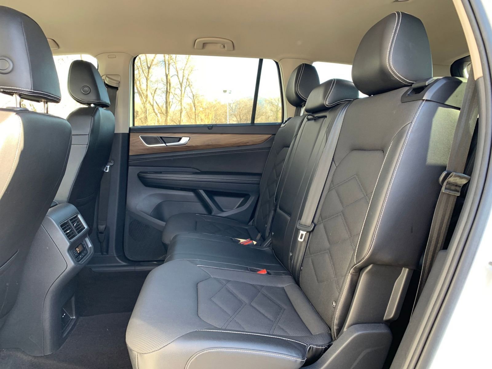 Thumbnail: 2024 Volkswagen Atlas - 28