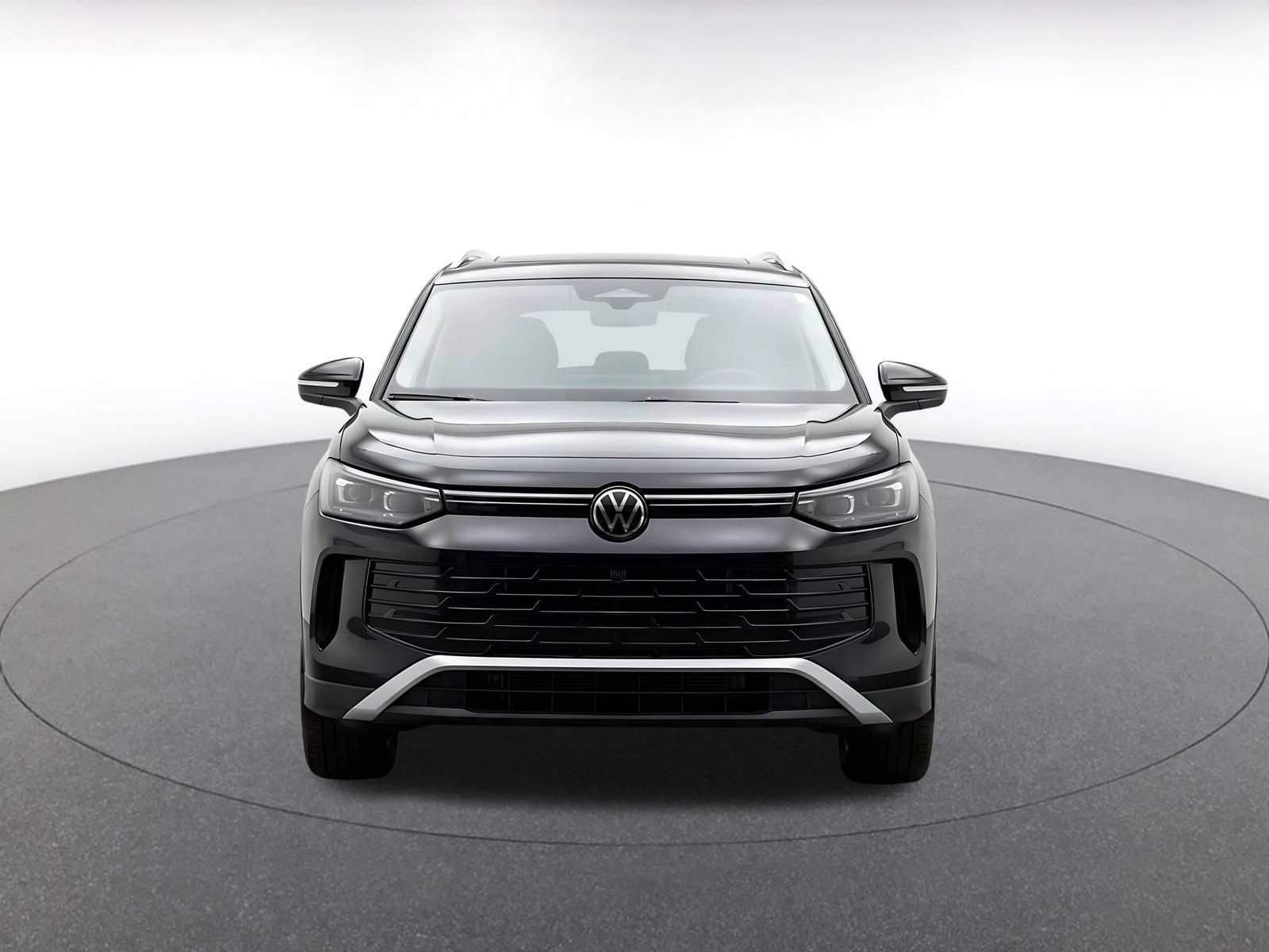 Thumbnail: 2026 Volkswagen Tiguan - 2