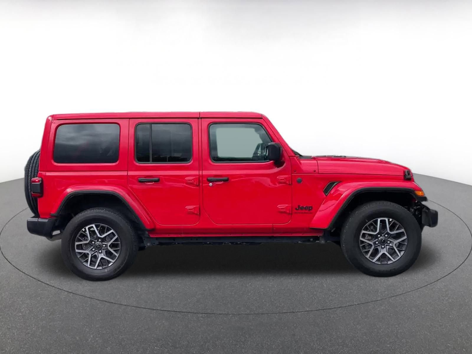 Thumbnail: 2025 Jeep Wrangler - 16