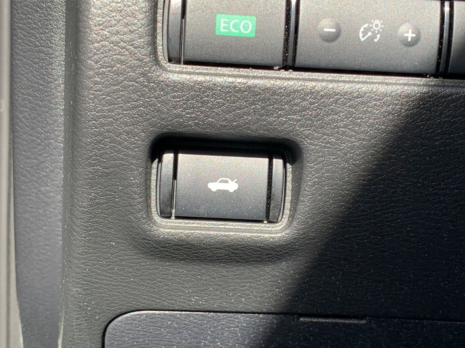 Thumbnail: 2025 Nissan Sentra - 22