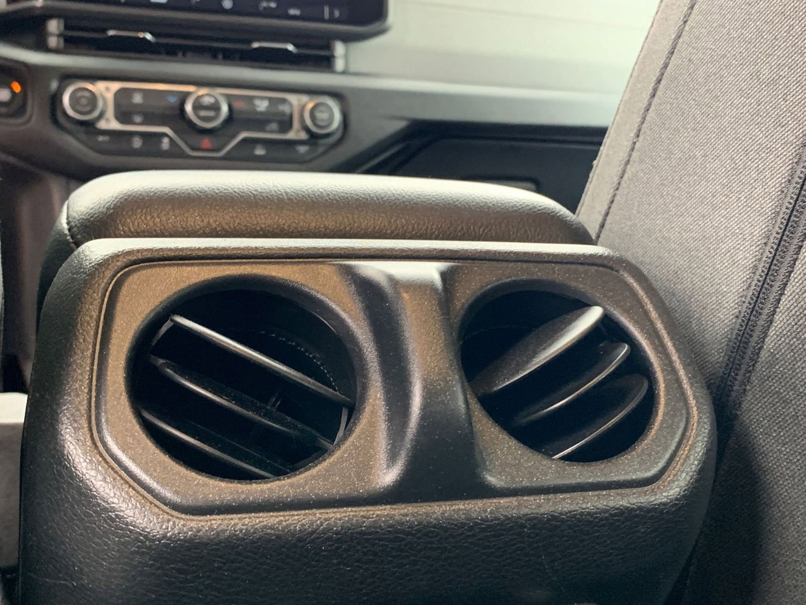 Thumbnail: 2025 Jeep Wrangler - 22