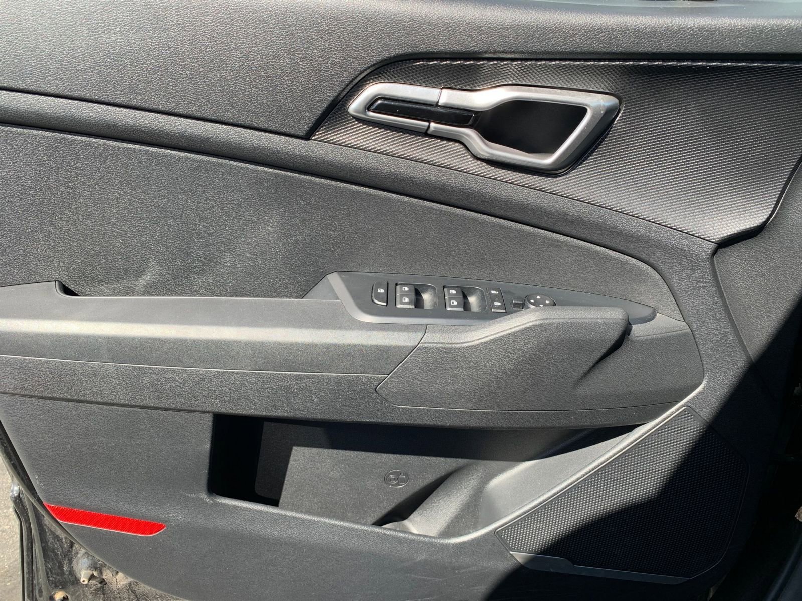 Thumbnail: 2025 Kia Sportage - 18