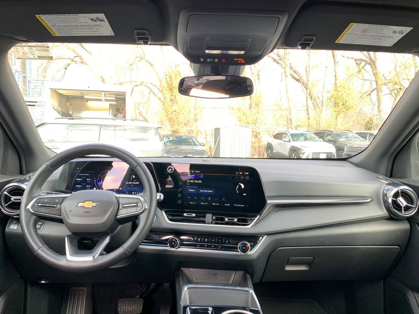 Thumbnail: 2025 Chevrolet Equinox - 32