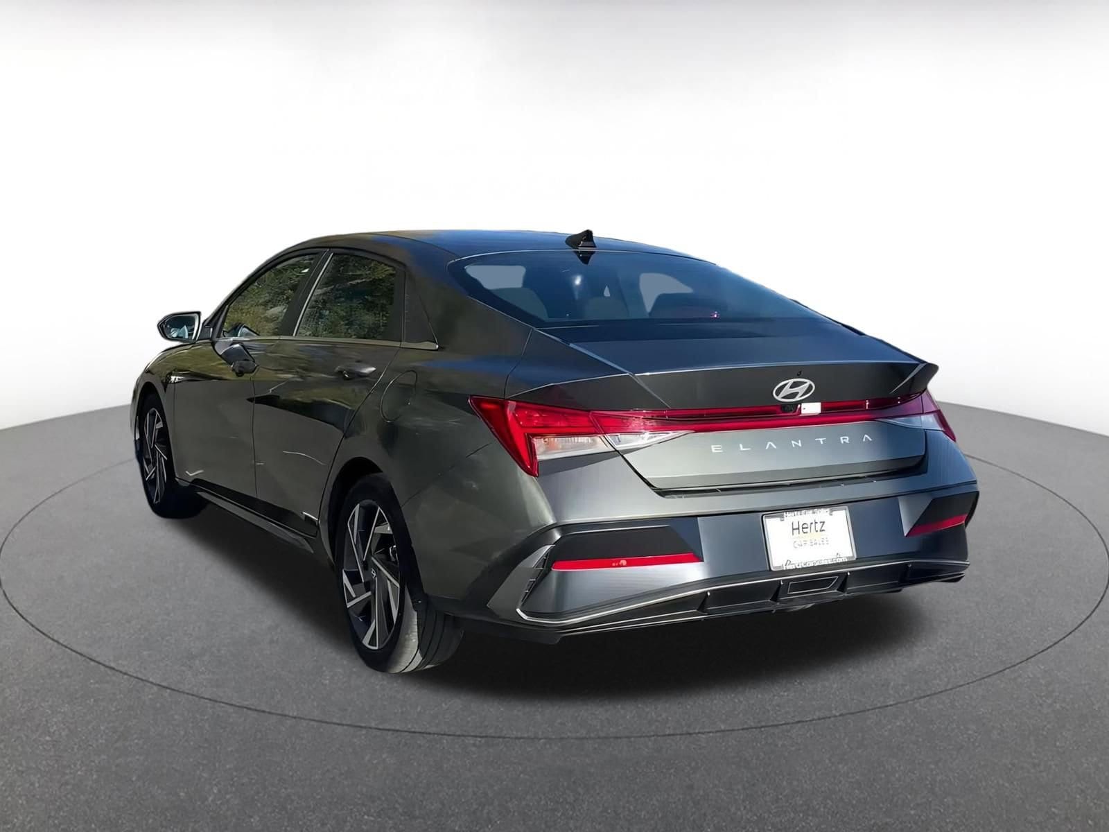 Thumbnail: 2025 Hyundai Elantra - 11