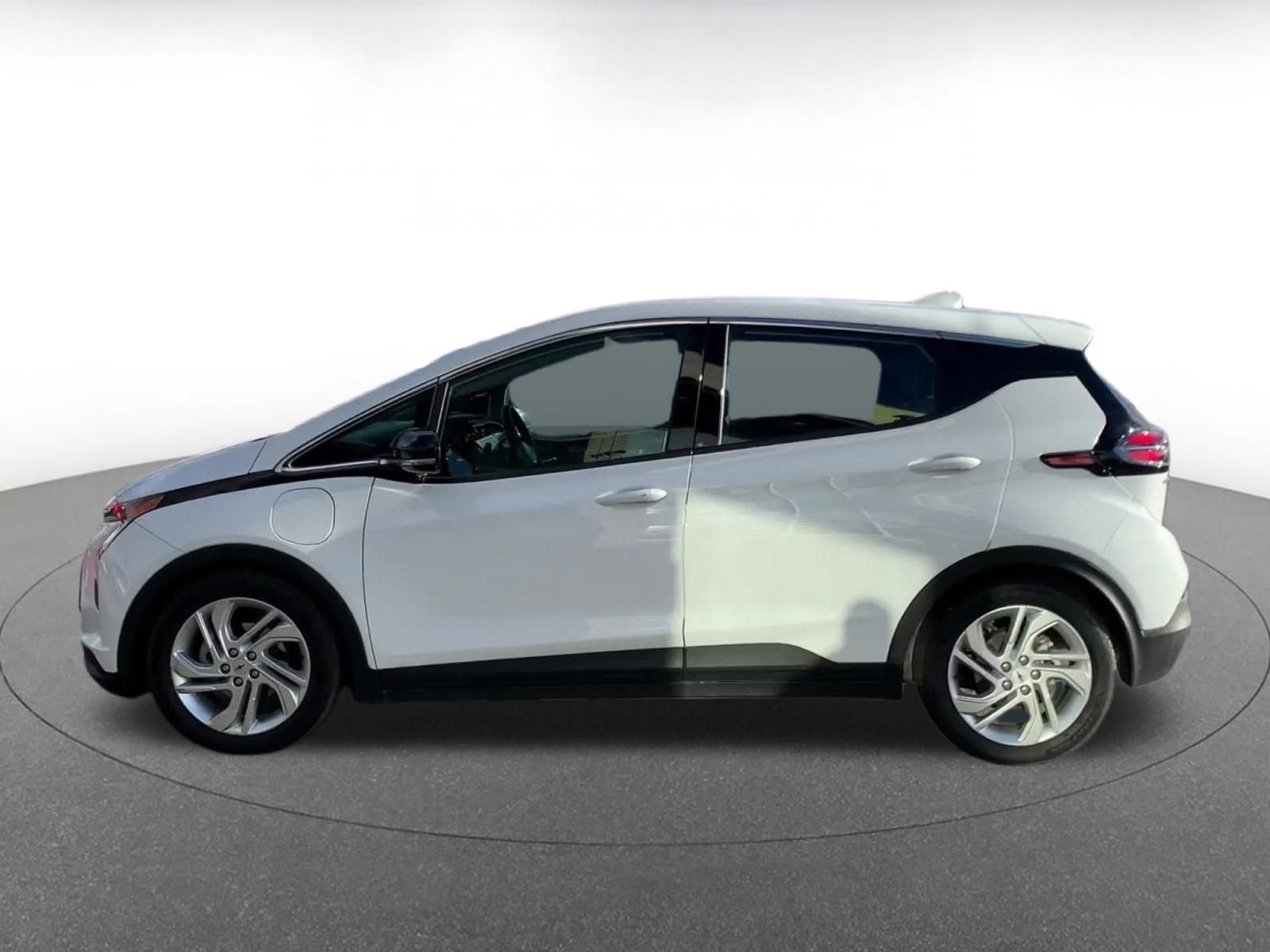 2022 Chevrolet Bolt EV 1LT 8