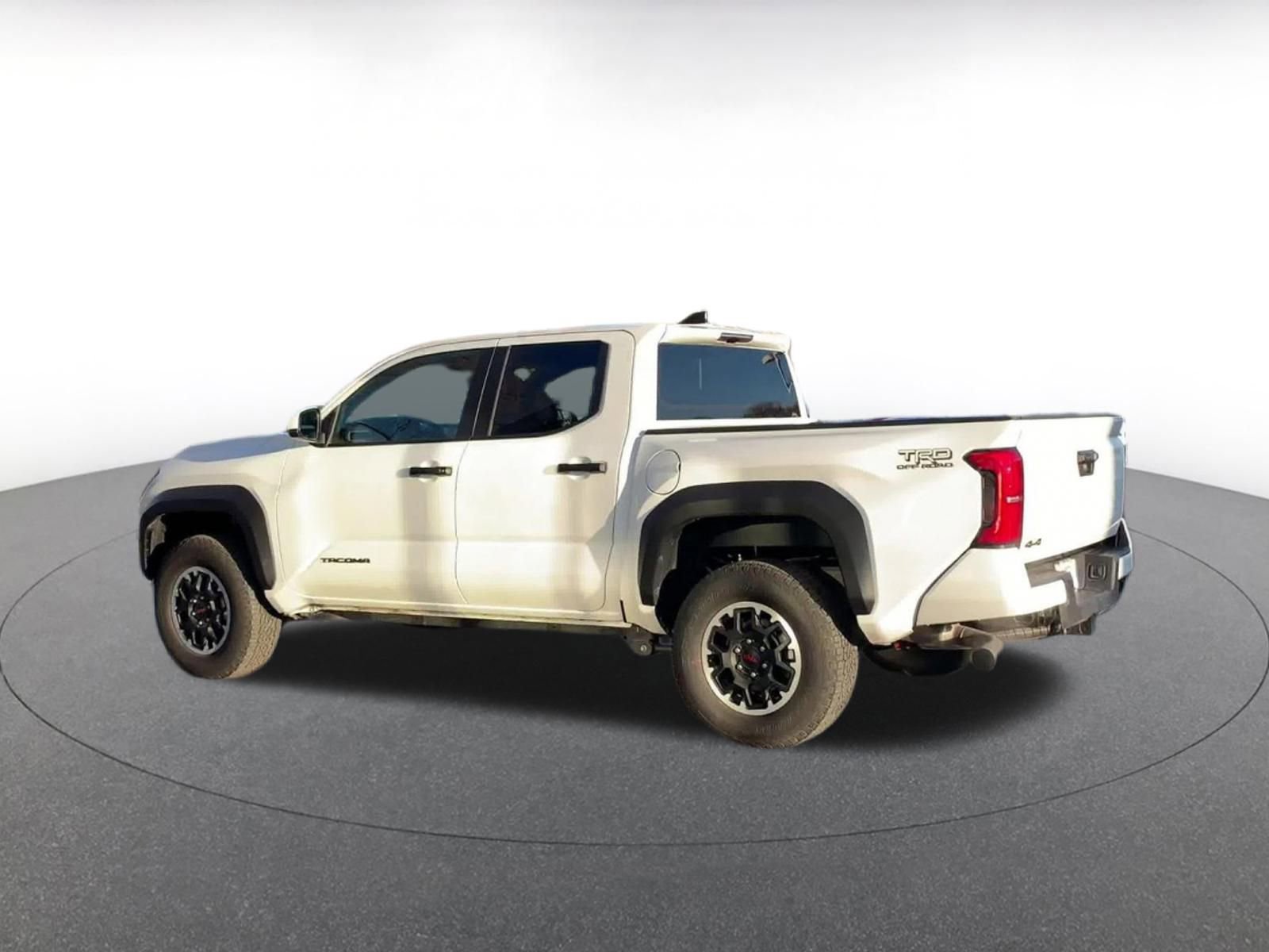 Thumbnail: 2025 Toyota Tacoma - 10