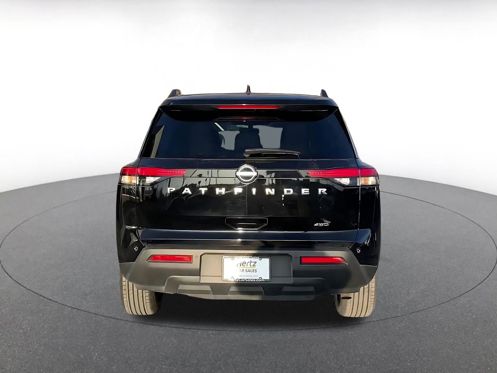 Thumbnail: 2025 Nissan Pathfinder - 12