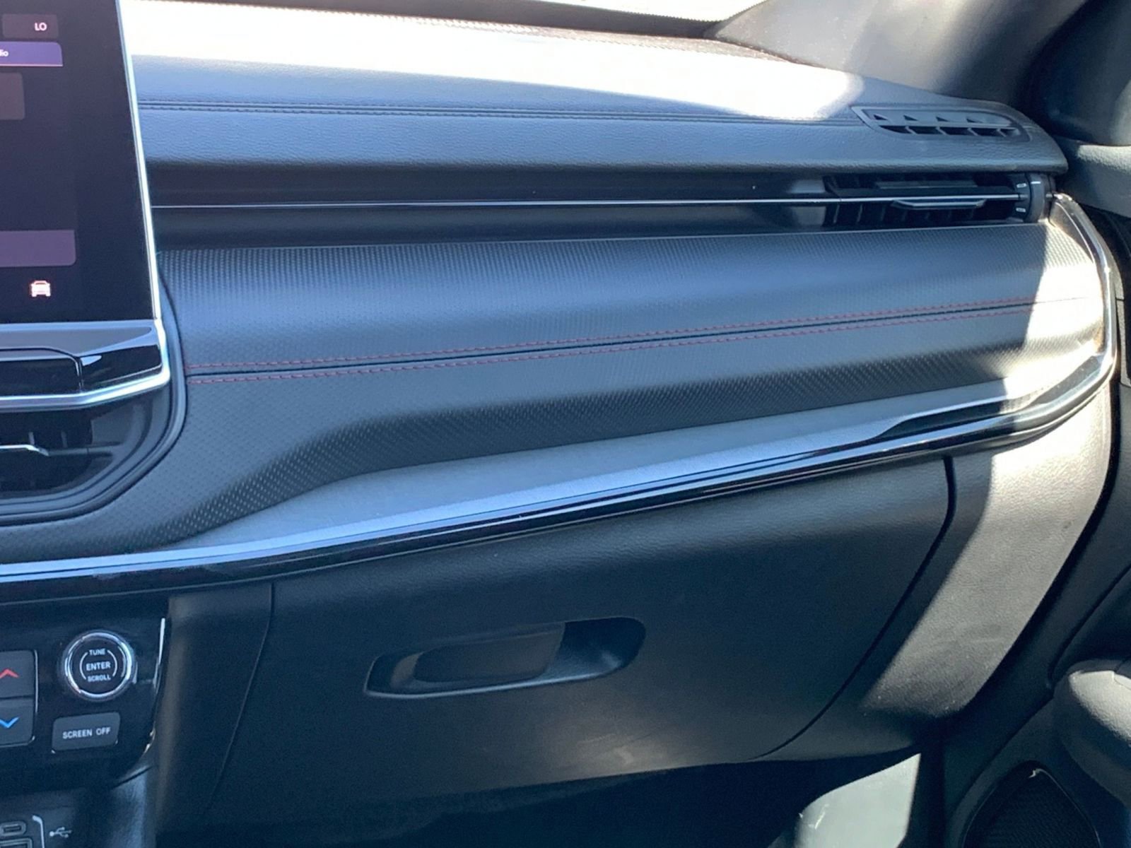 Thumbnail: 2025 Jeep Compass - 34