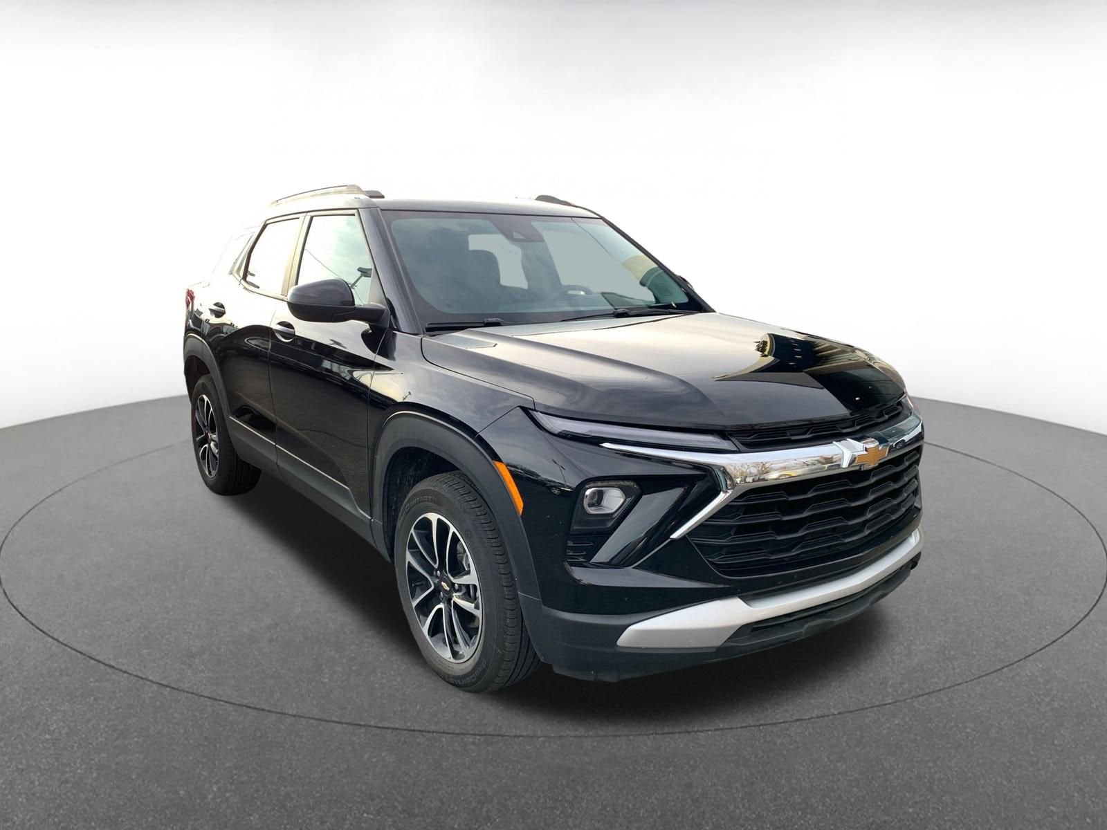 Thumbnail: 2025 Chevrolet TrailBlazer - 1