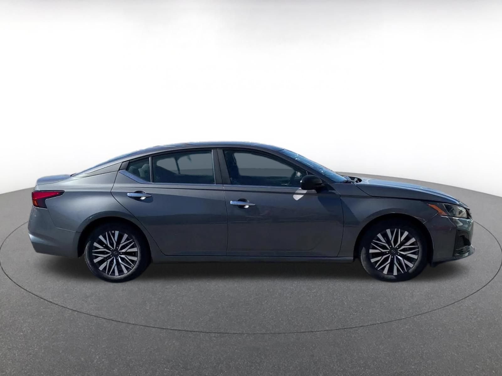 Thumbnail: 2025 Nissan Altima - 15