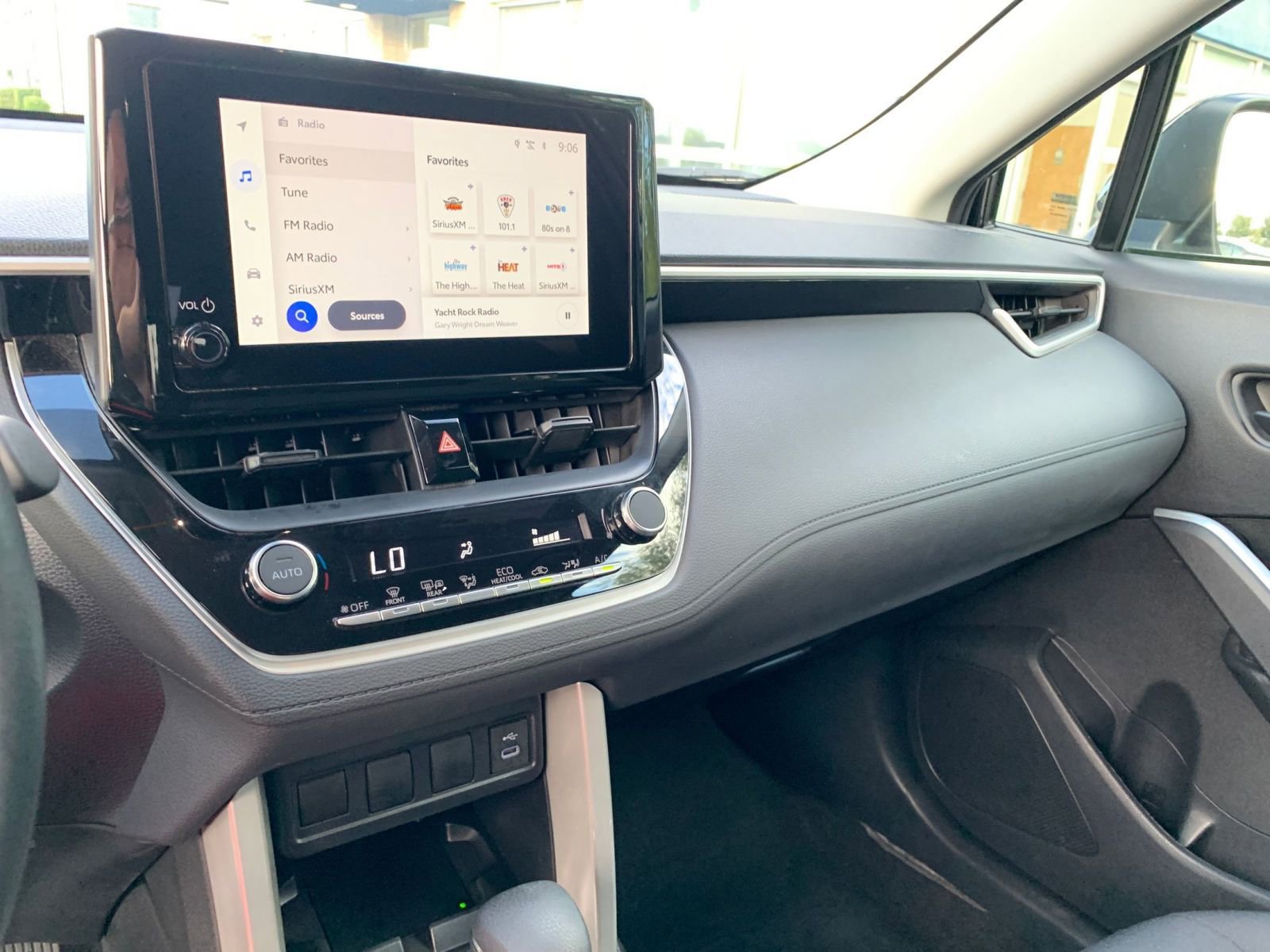 Thumbnail: 2025 Toyota Corolla Cross - 18