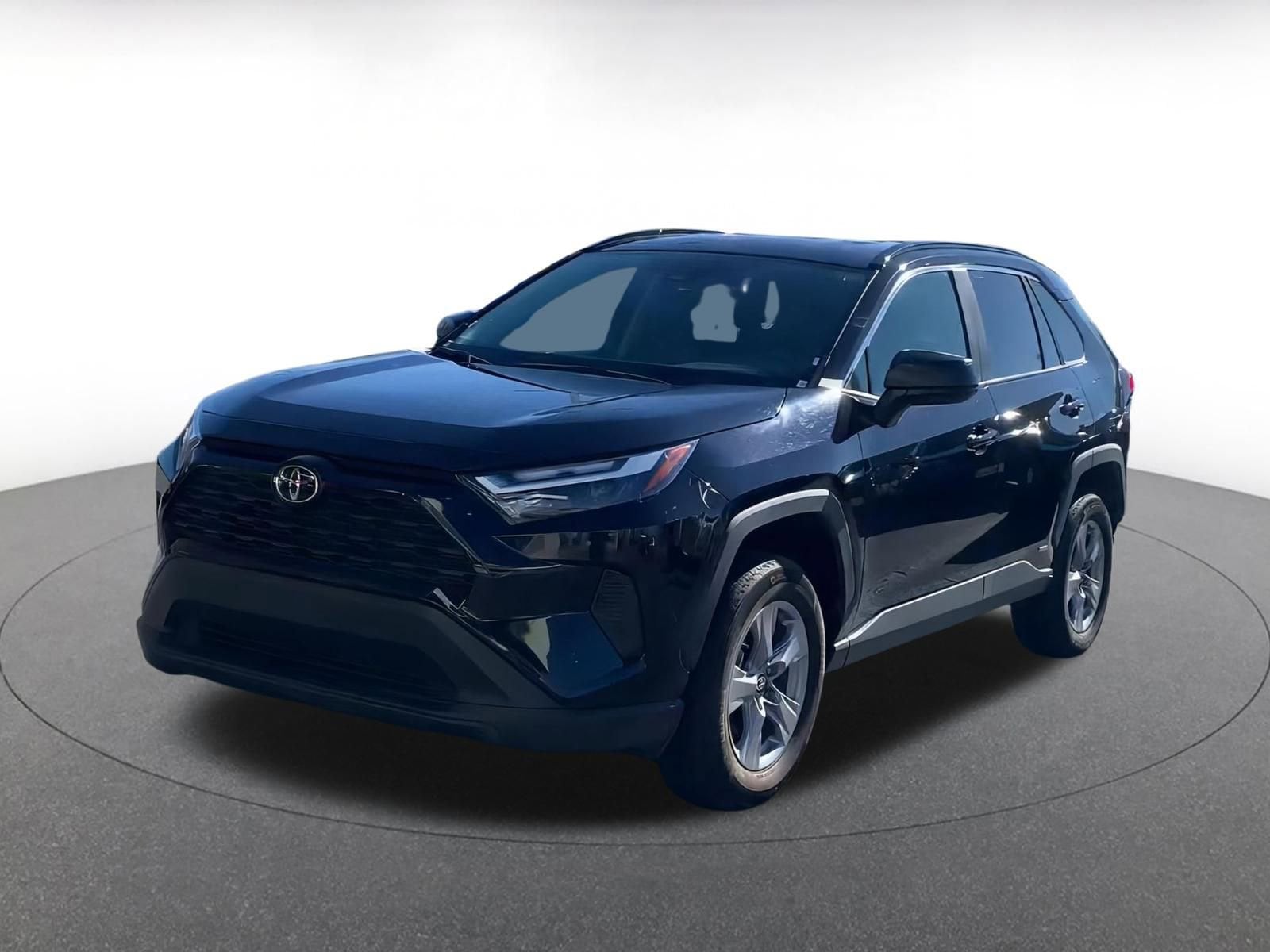 Thumbnail: 2025 Toyota RAV4 - 7