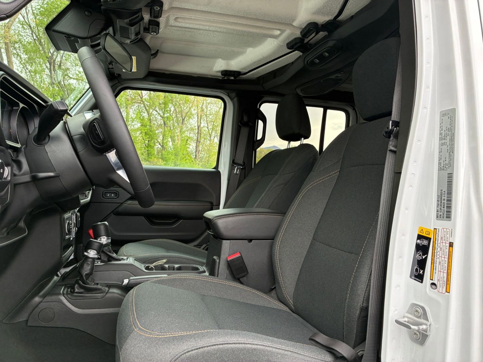 Thumbnail: 2025 Jeep Wrangler - 27