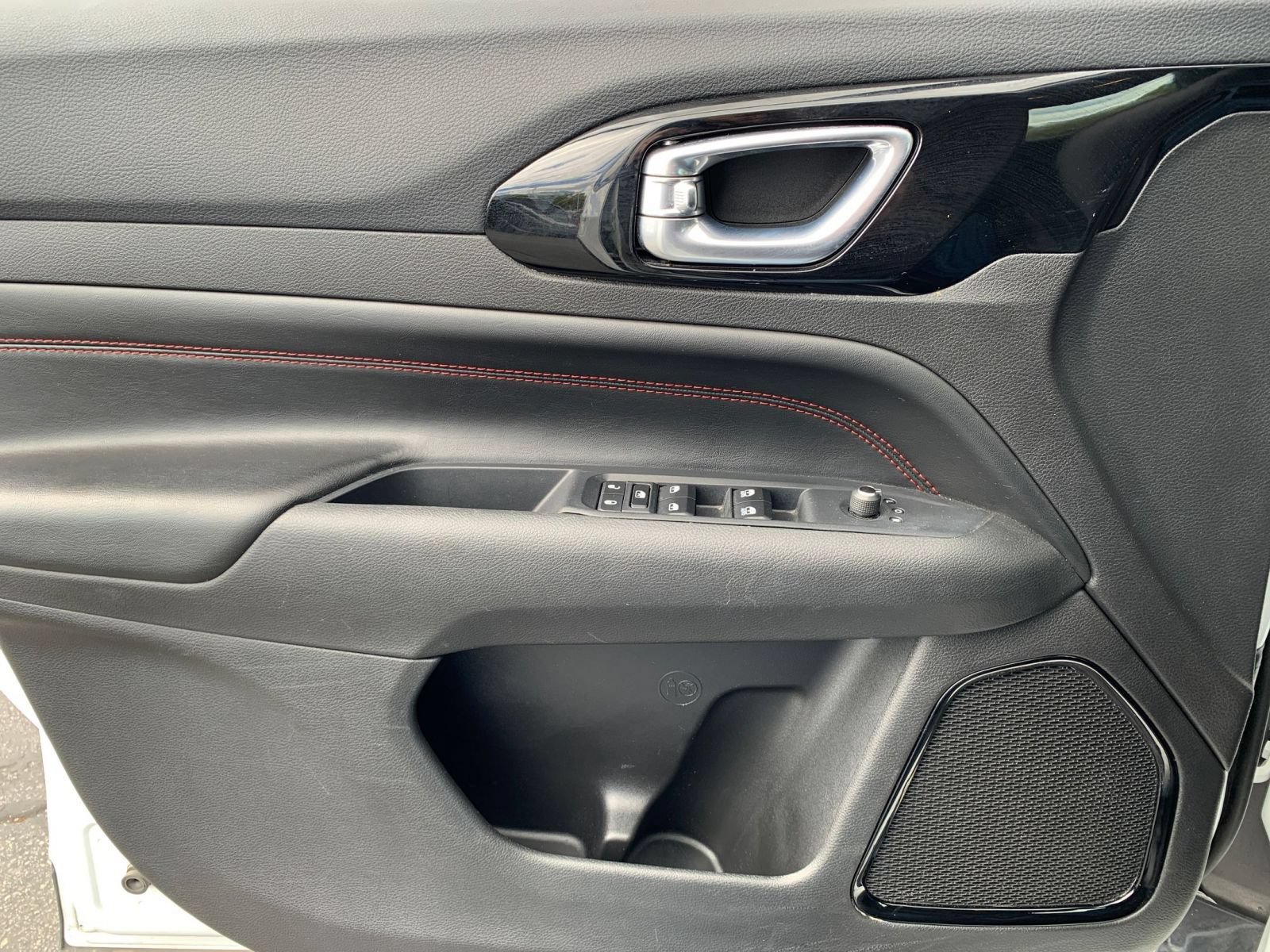 Thumbnail: 2025 Jeep Compass - 18