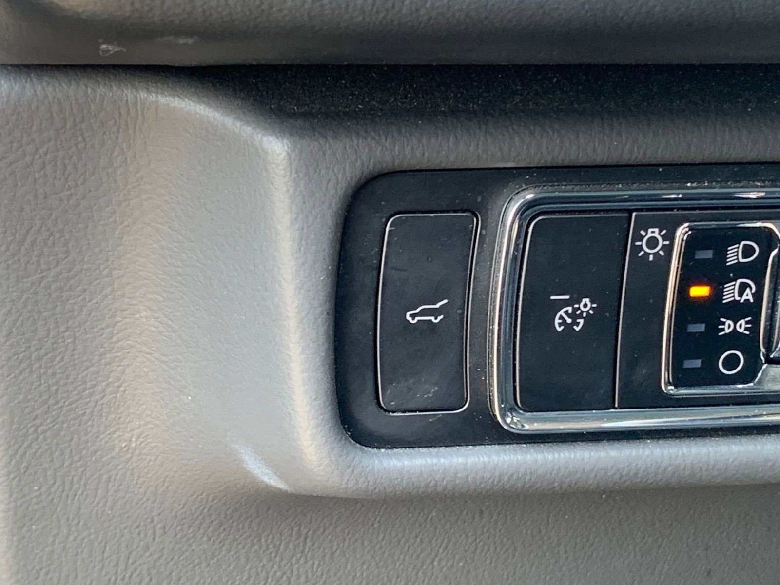 Thumbnail: 2024 Lincoln Aviator - 24