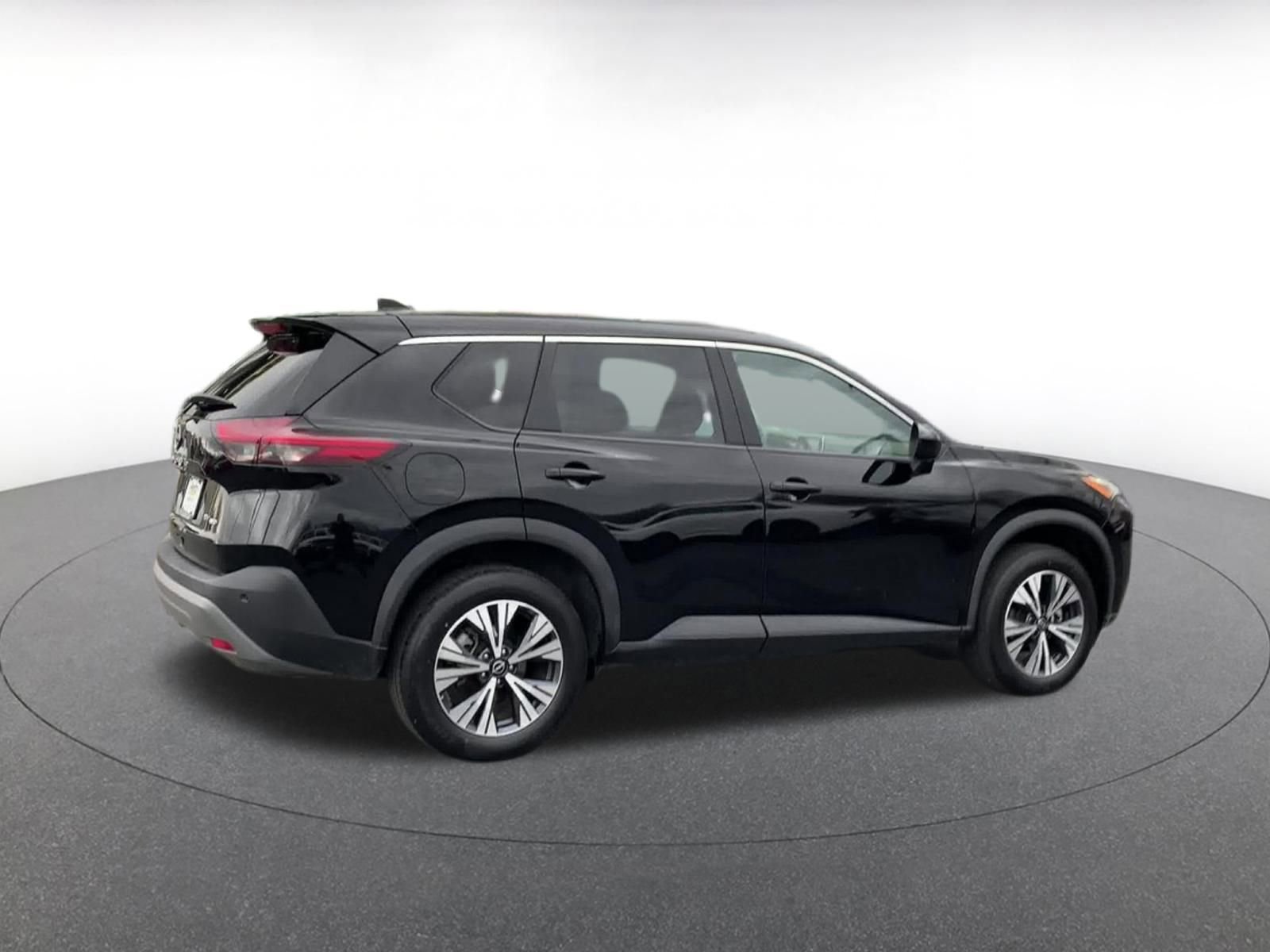 Thumbnail: 2023 Nissan Rogue - 15