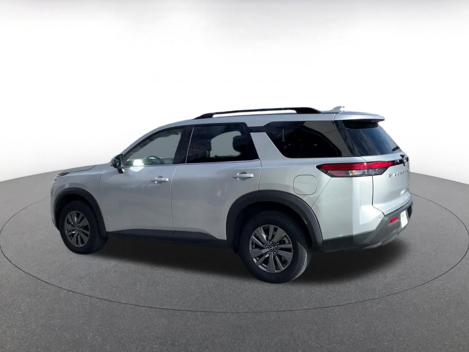 Thumbnail: 2025 Nissan Pathfinder - 10