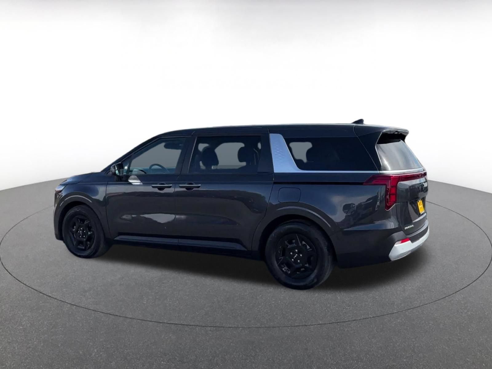 Thumbnail: 2026 Kia Carnival - 9