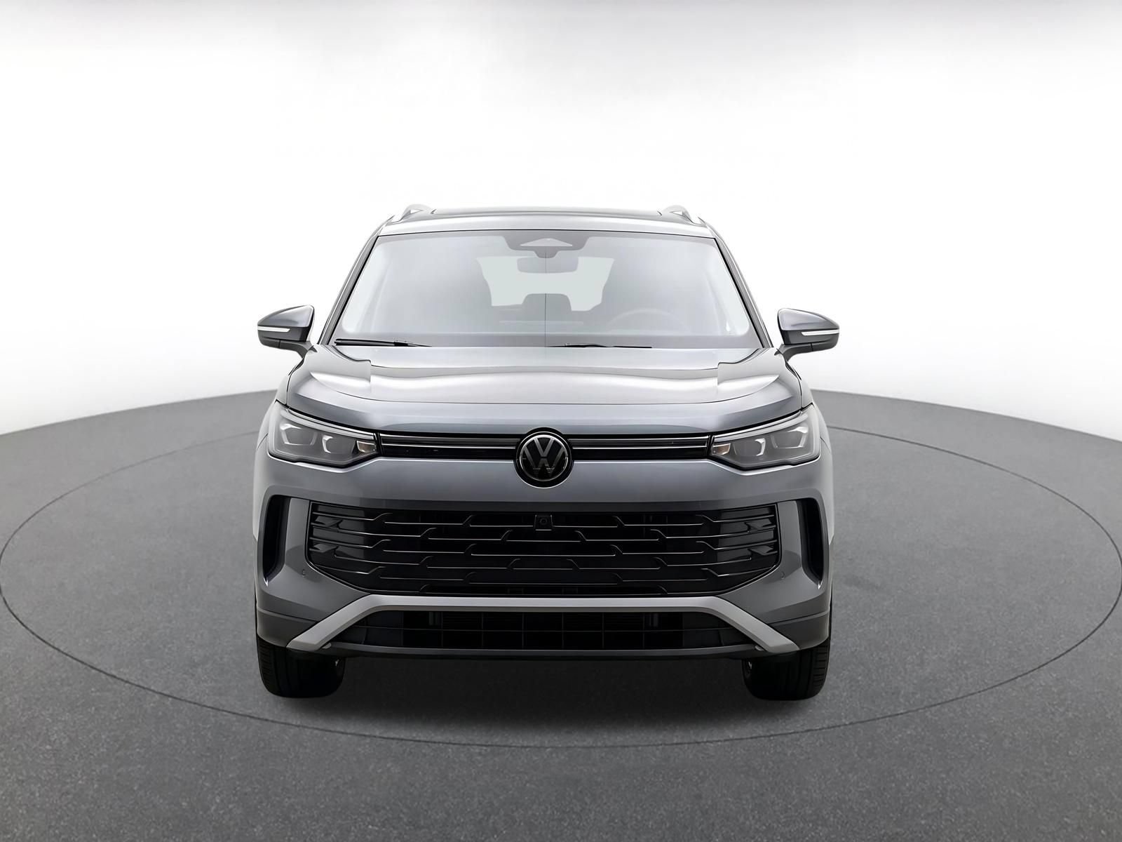Thumbnail: 2026 Volkswagen Tiguan - 2