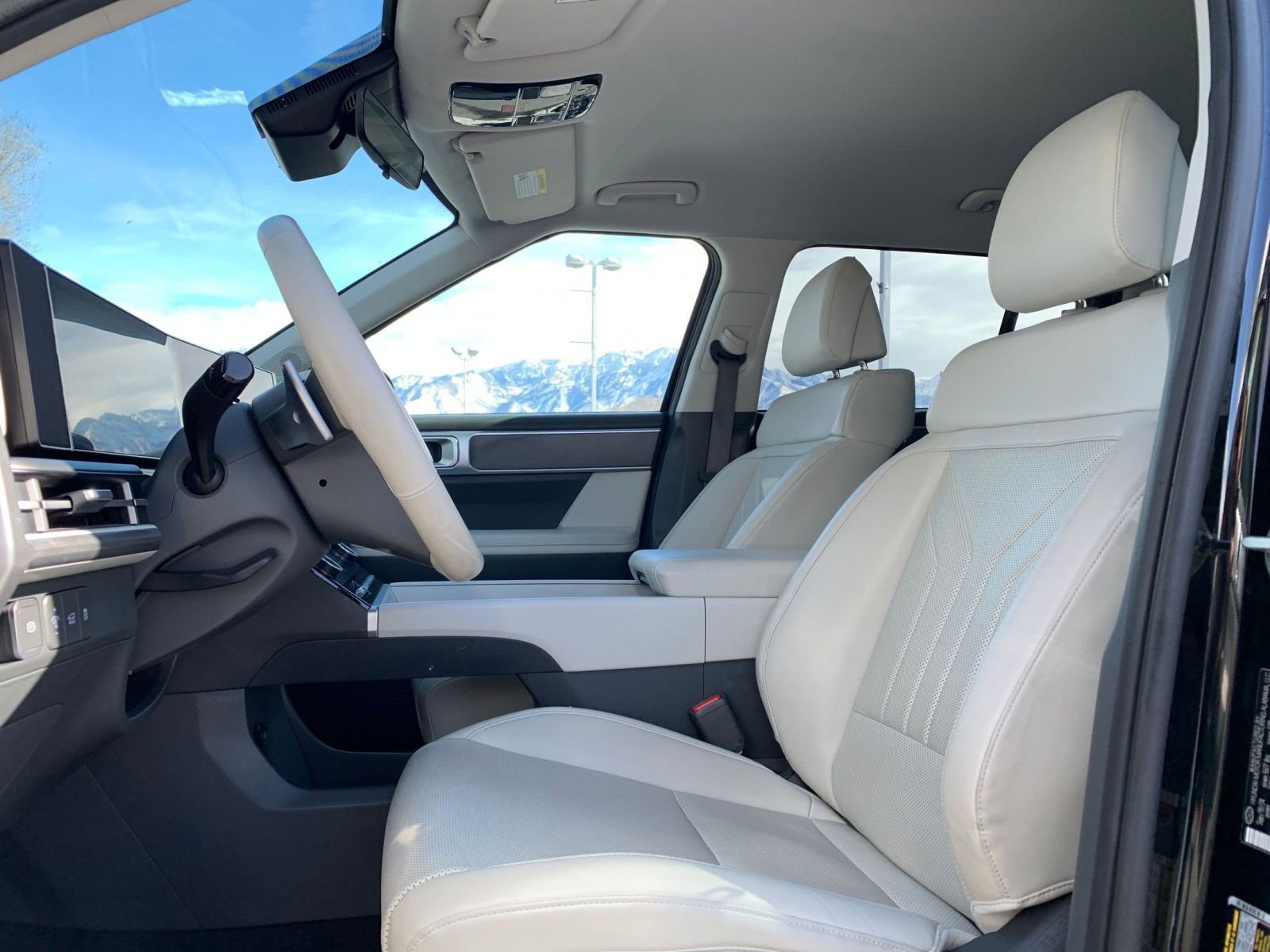 Thumbnail: 2025 Hyundai Santa Fe - 29