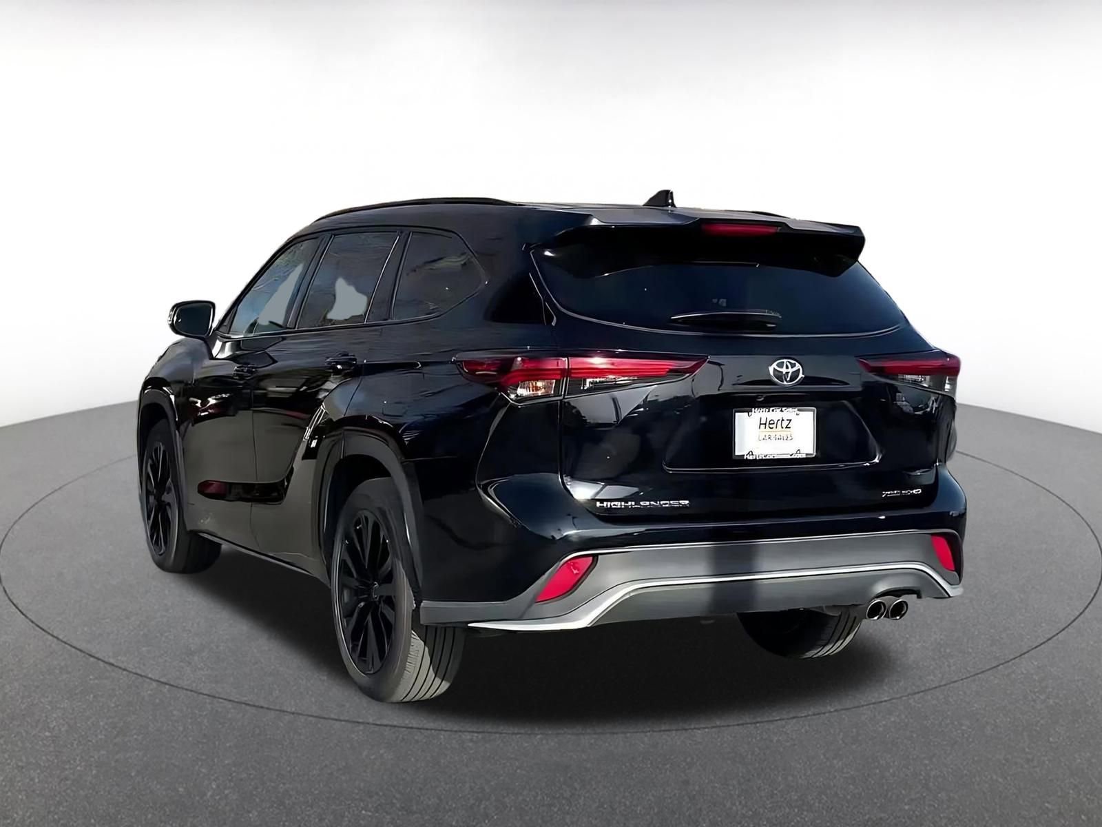 Thumbnail: 2025 Toyota Highlander - 11