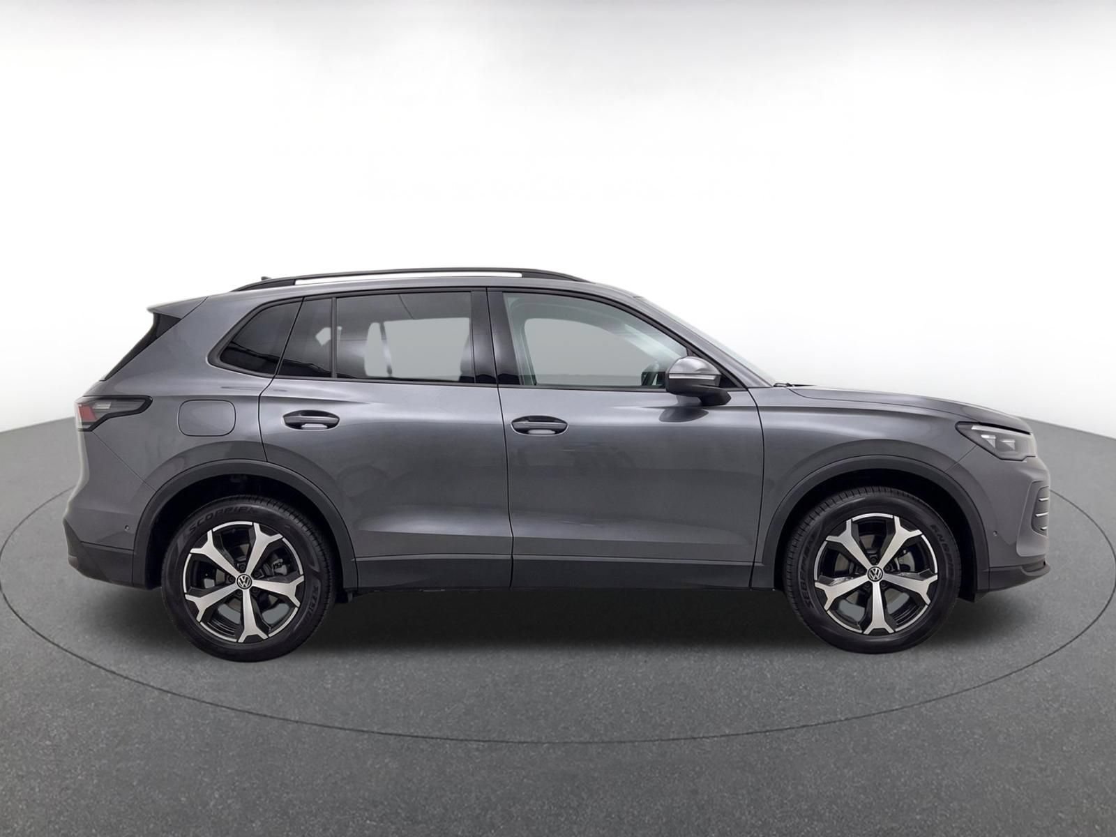 Thumbnail: 2026 Volkswagen Tiguan - 8