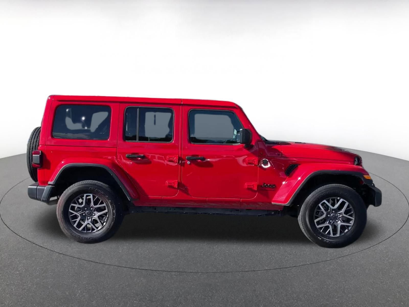 Thumbnail: 2025 Jeep Wrangler - 16
