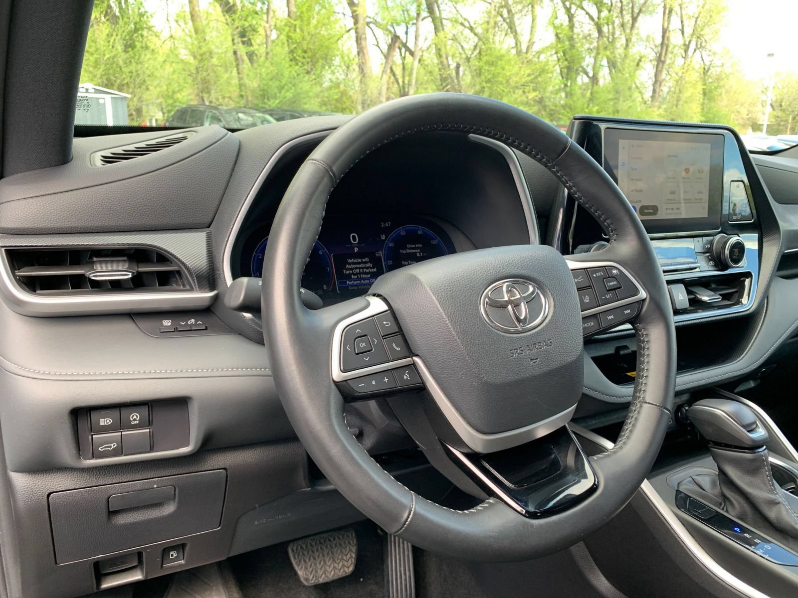 Thumbnail: 2025 Toyota Highlander - 32