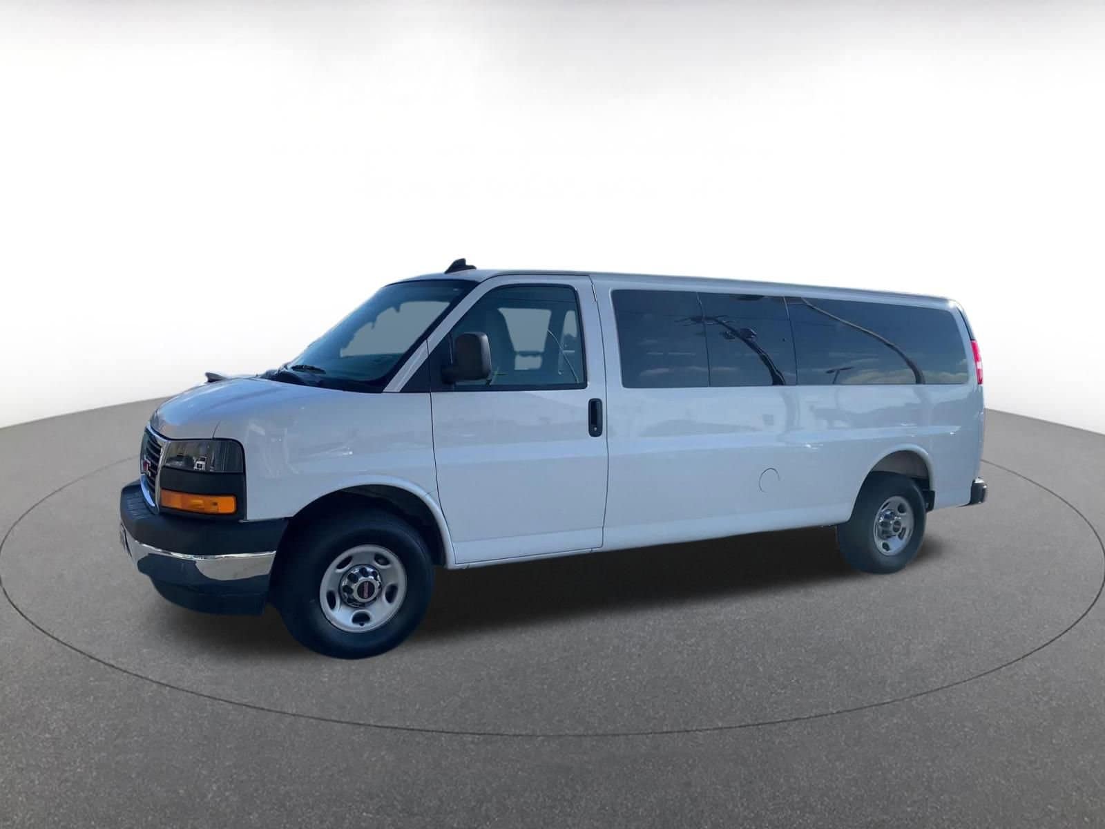 Thumbnail: 2025 GMC Savana - 8