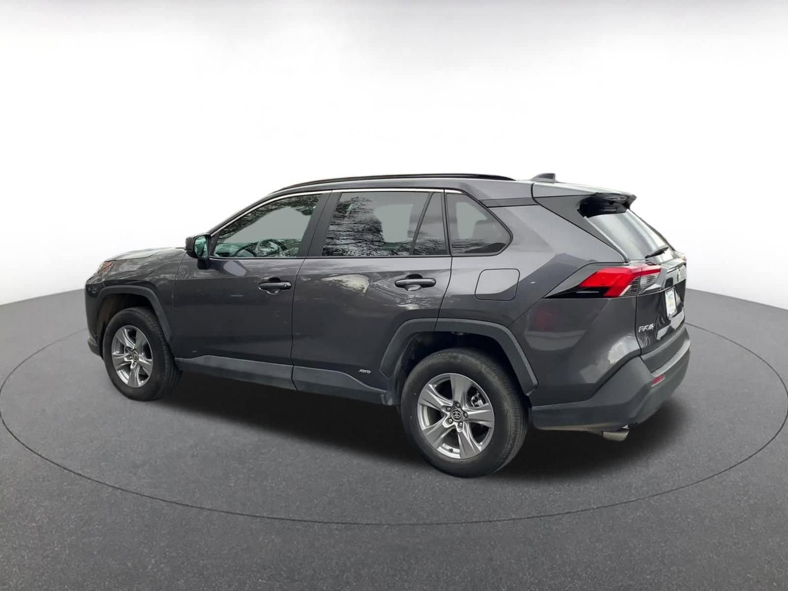 Thumbnail: 2025 Toyota RAV4 - 10