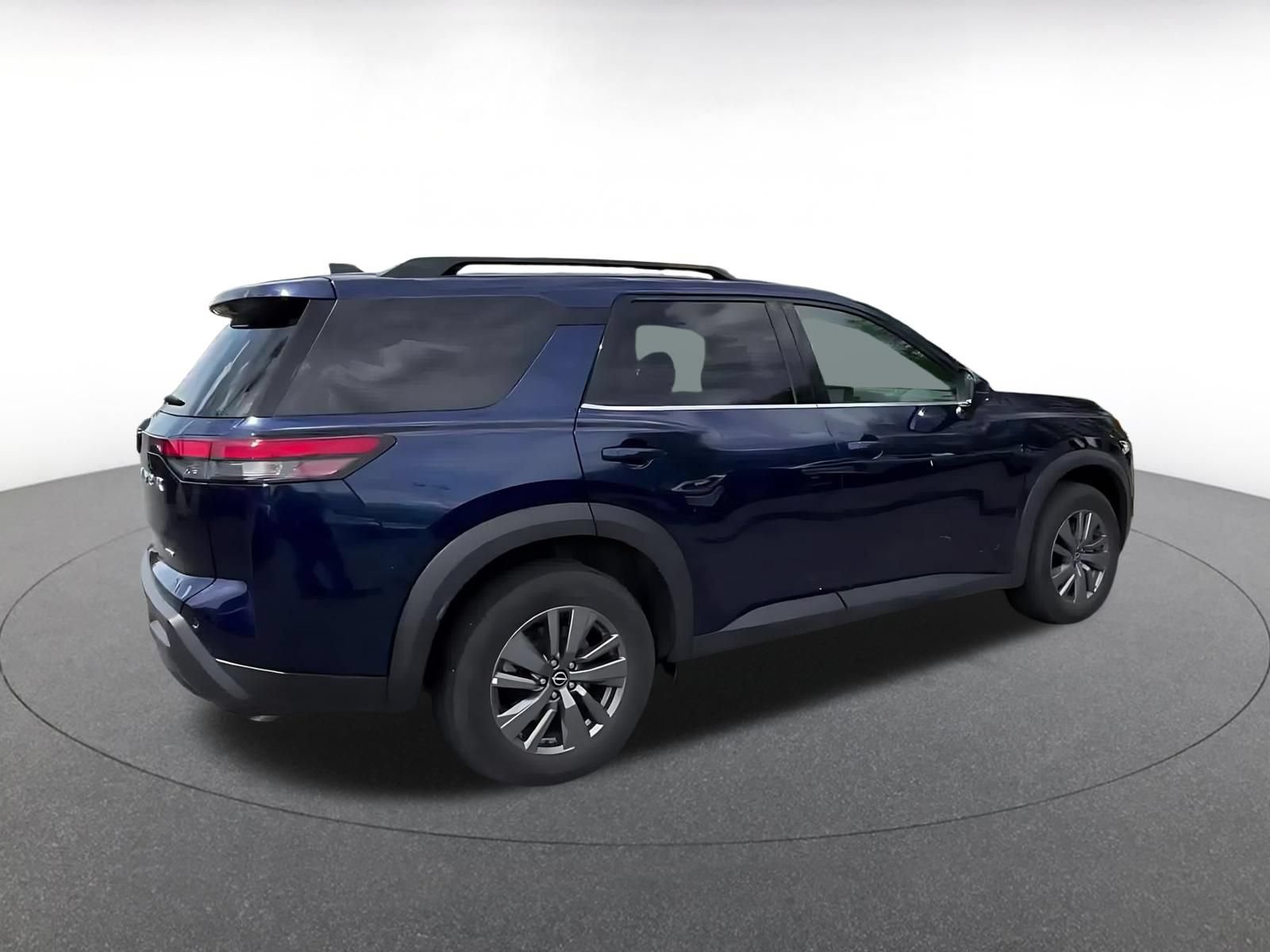 Thumbnail: 2025 Nissan Pathfinder - 12