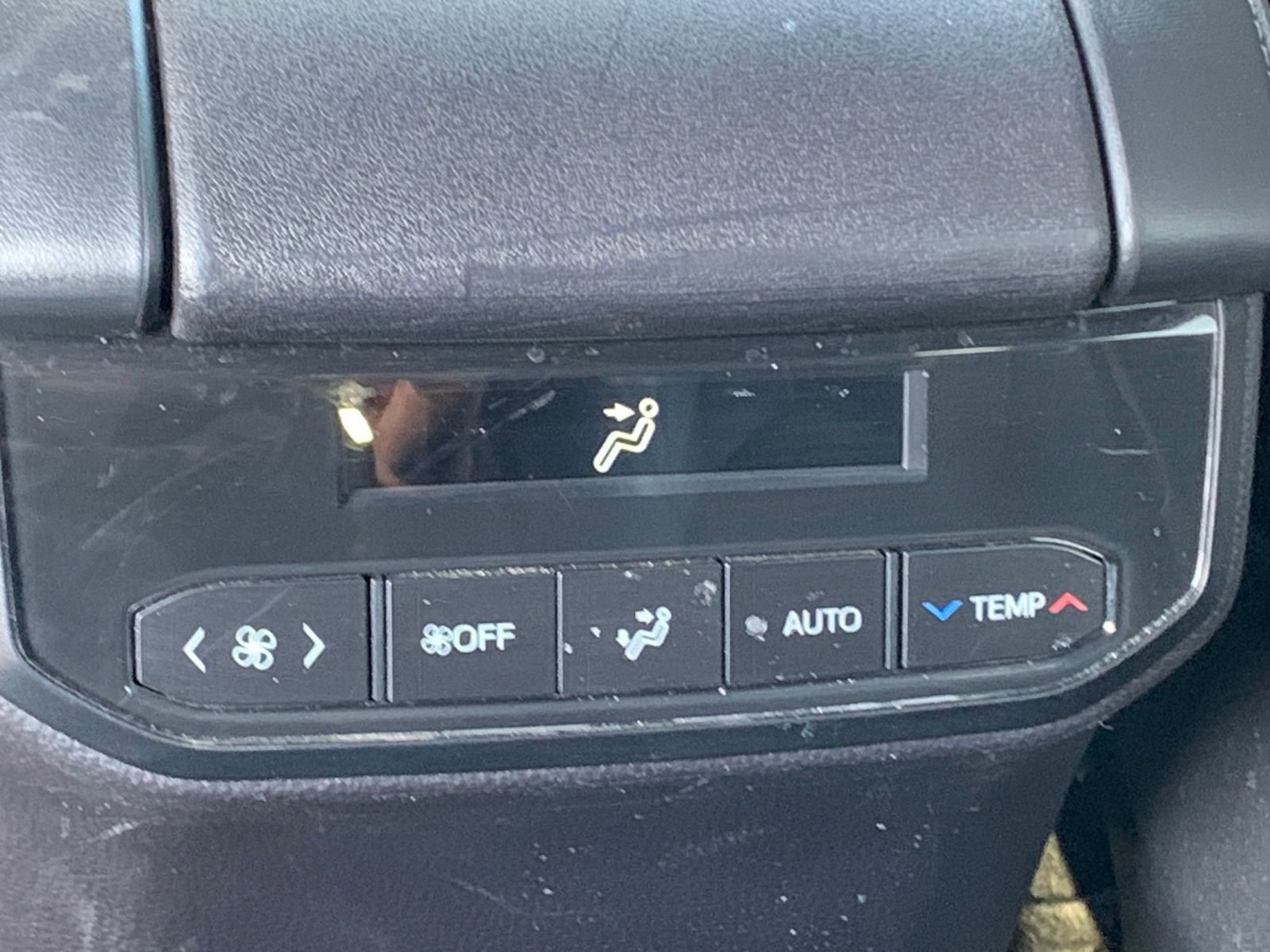 Thumbnail: 2025 Toyota Highlander - 25