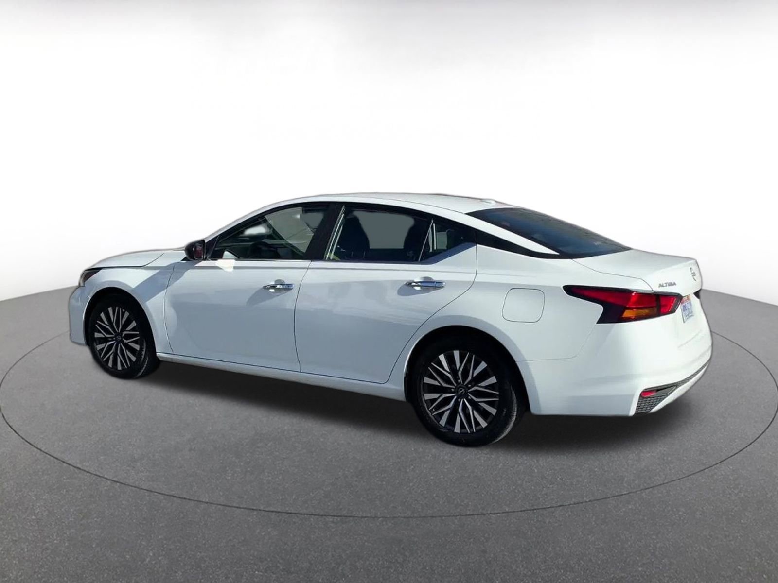 Thumbnail: 2025 Nissan Altima - 10