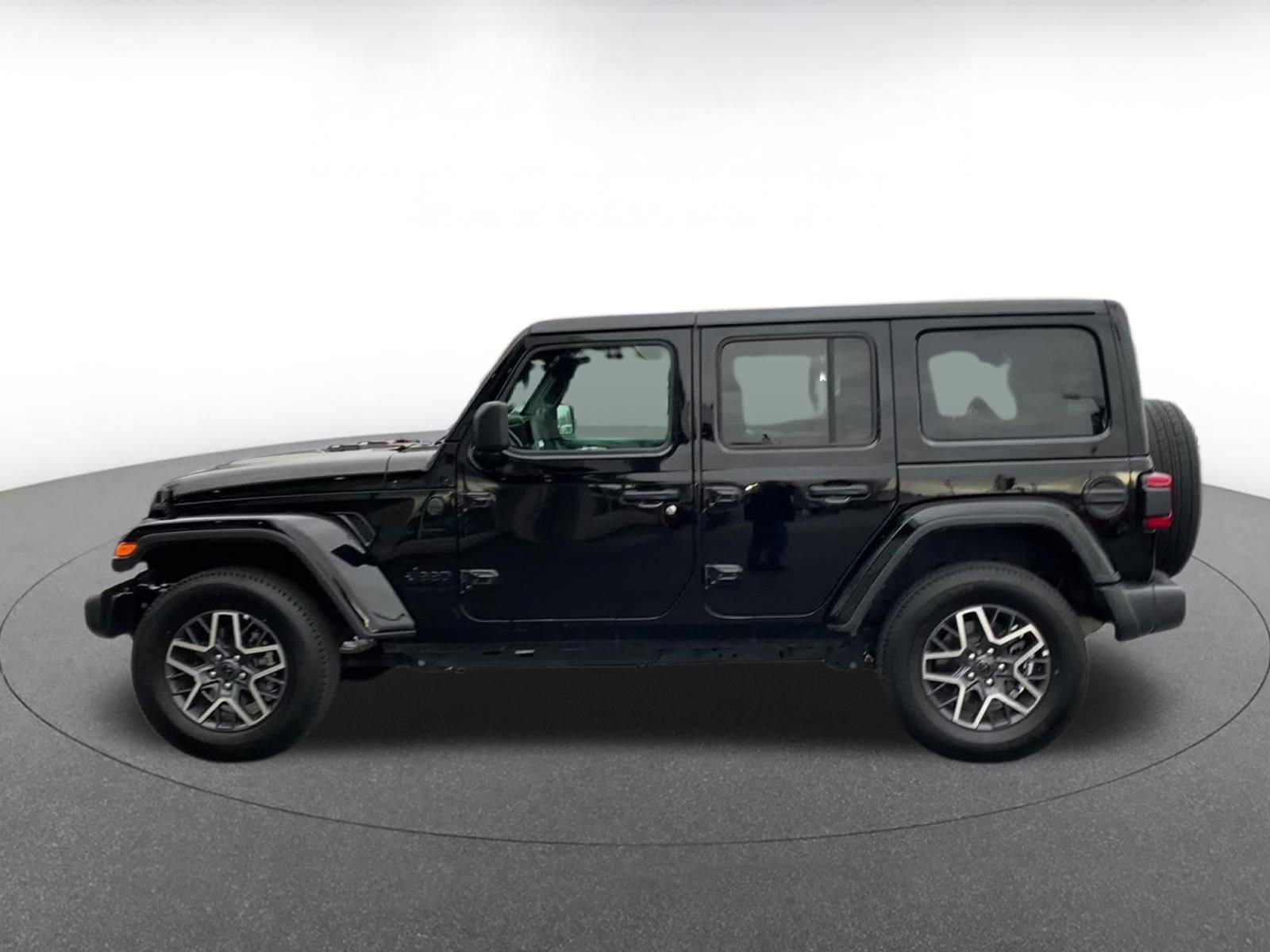 Thumbnail: 2025 Jeep Wrangler - 9