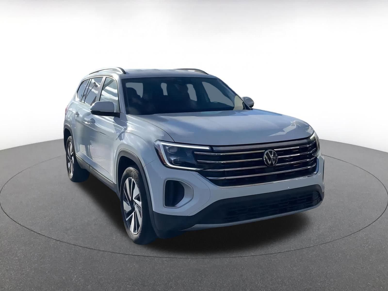 Thumbnail: 2025 Volkswagen Atlas - 3