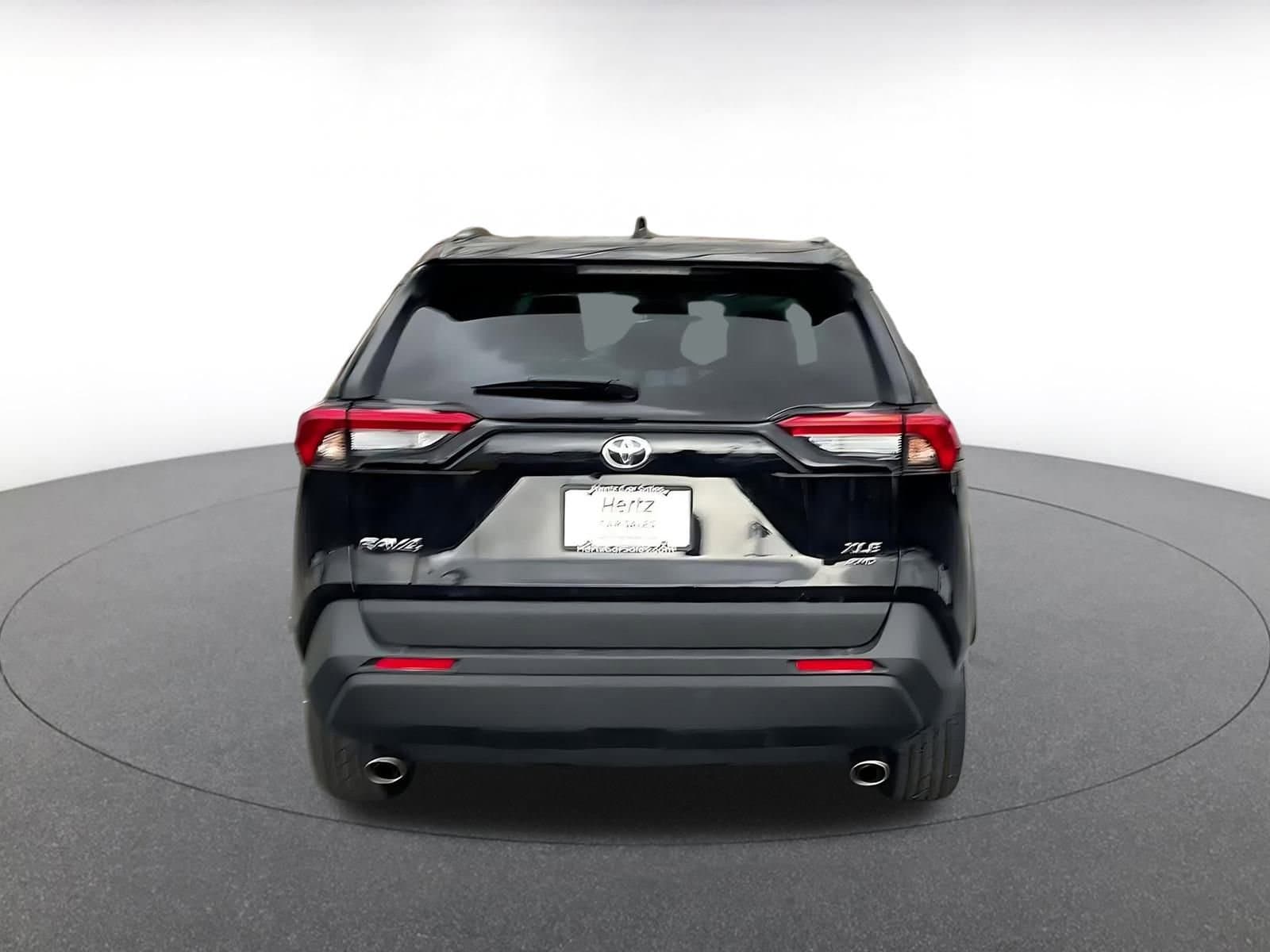 Thumbnail: 2025 Toyota RAV4 - 12