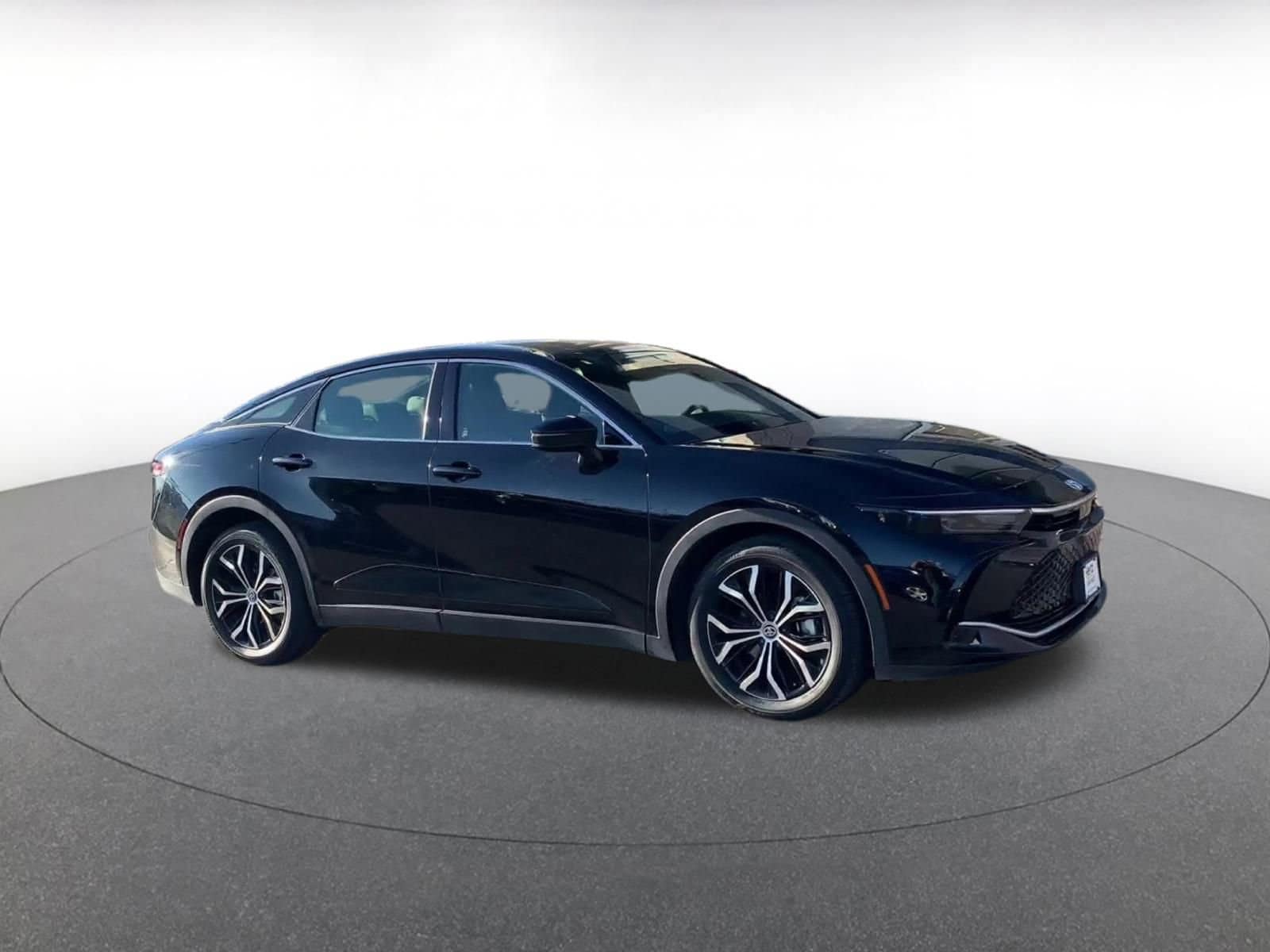 Thumbnail: 2025 Toyota Crown - 2