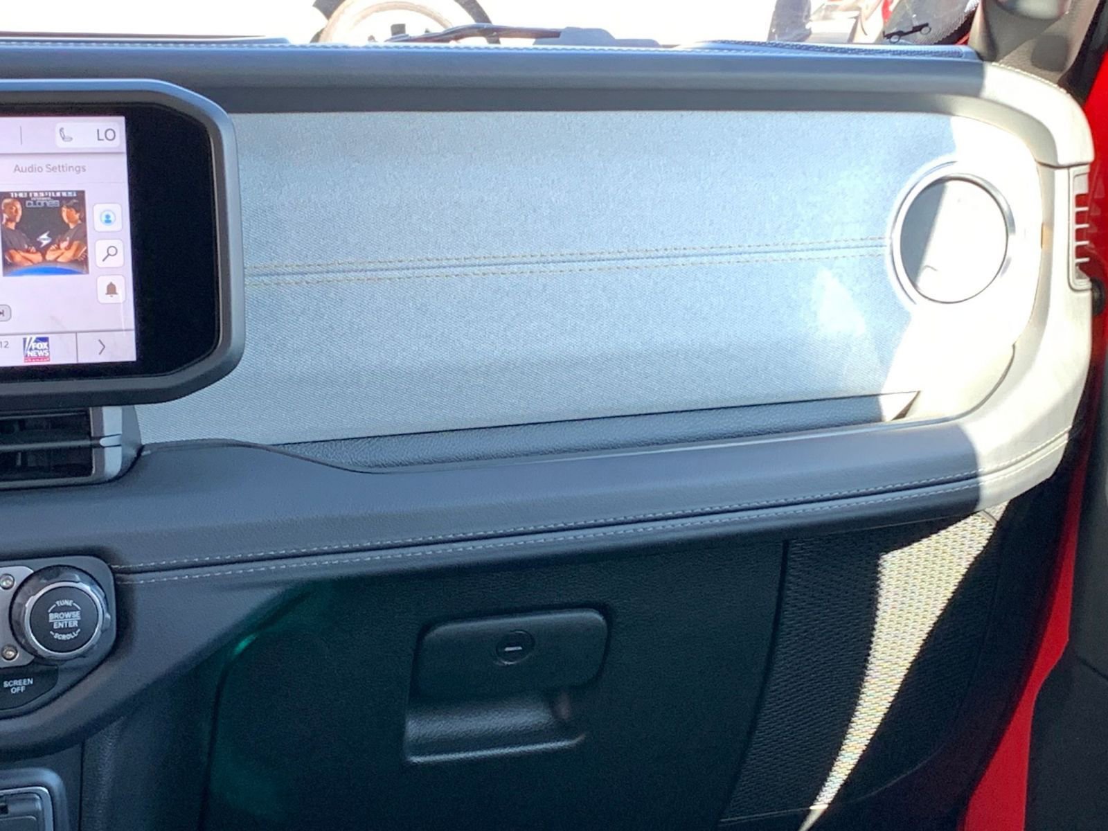 Thumbnail: 2025 Jeep Wrangler - 34