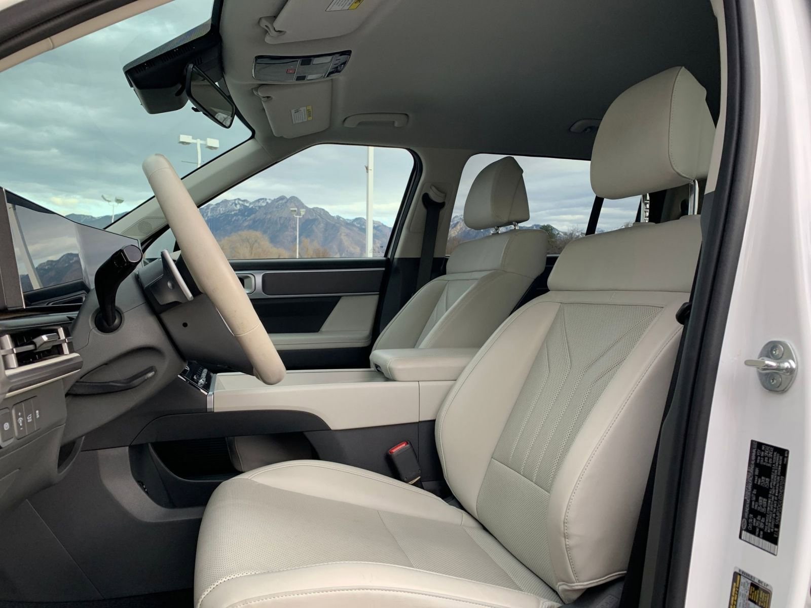 Thumbnail: 2025 Hyundai Santa Fe - 29