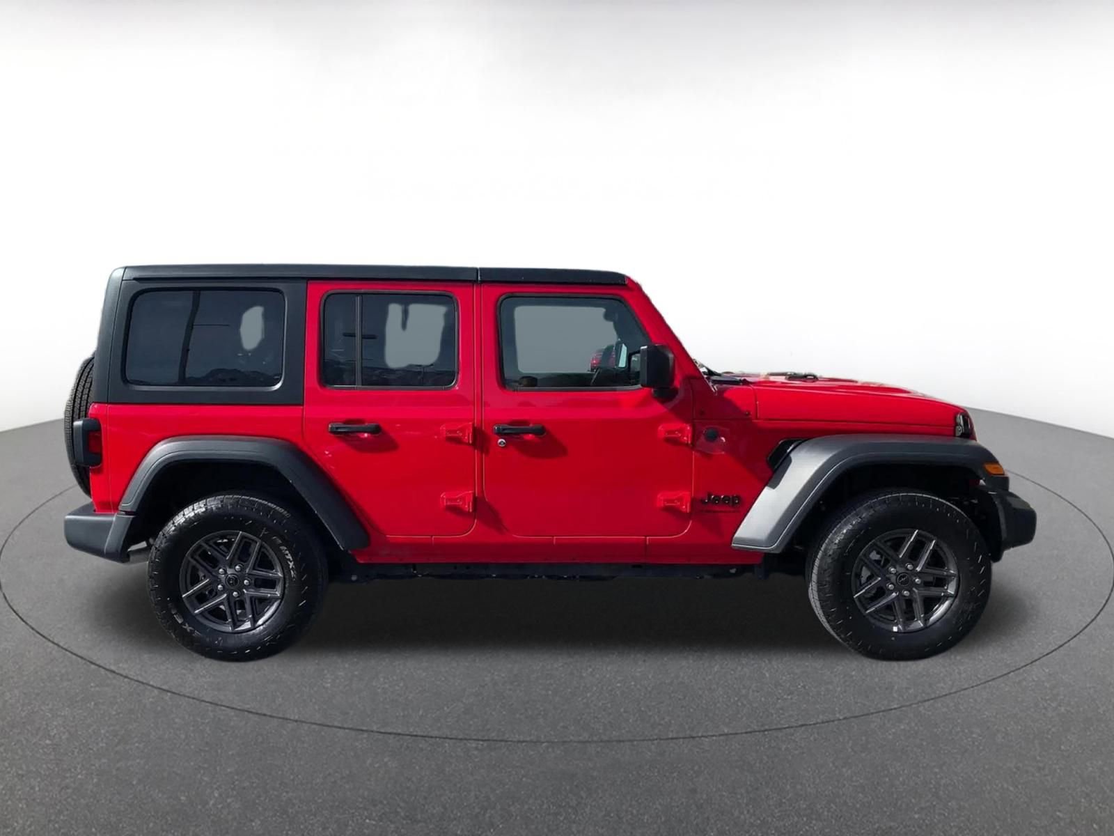 Thumbnail: 2025 Jeep Wrangler - 16