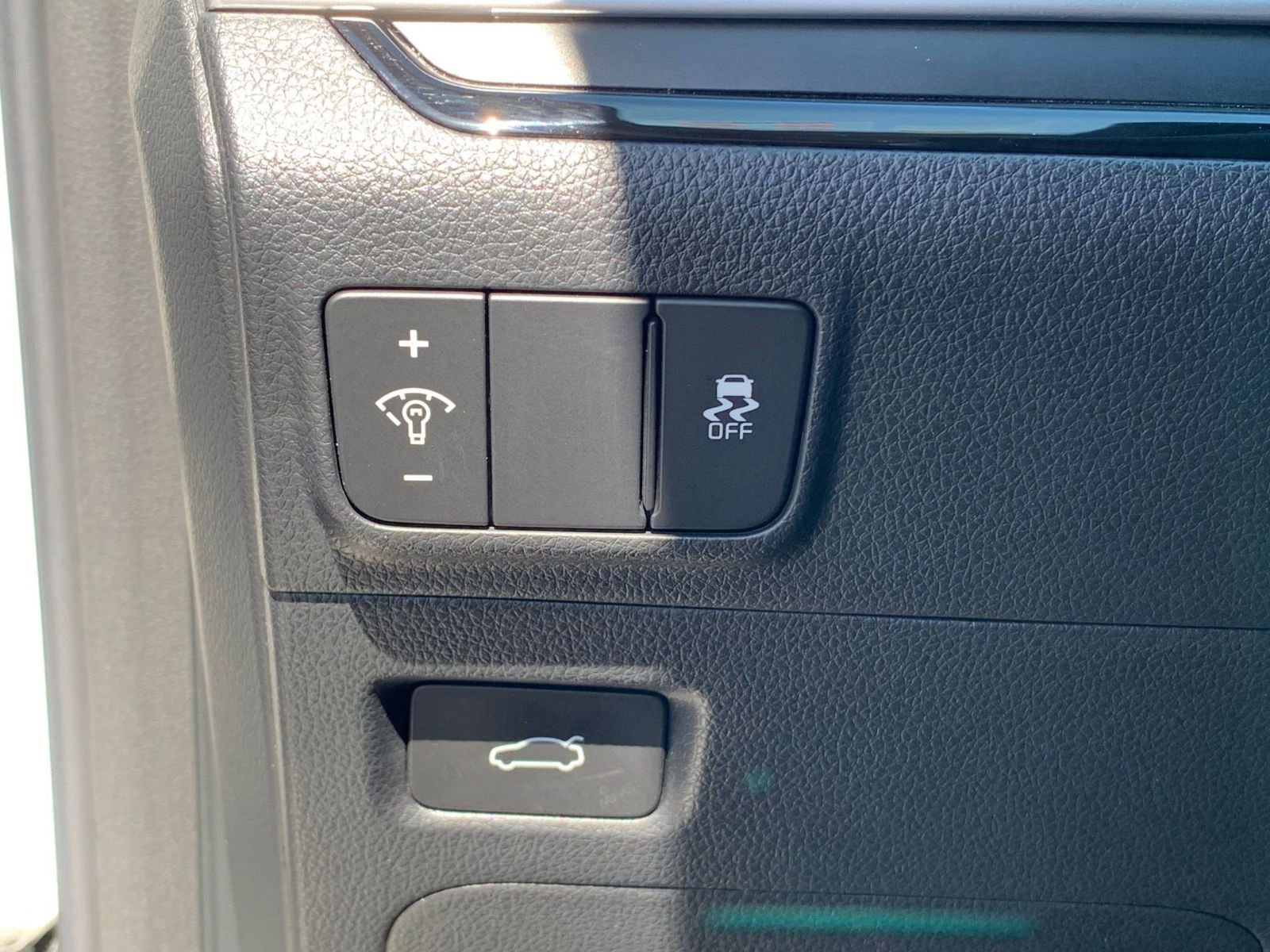 Thumbnail: 2025 Kia K5 - 22